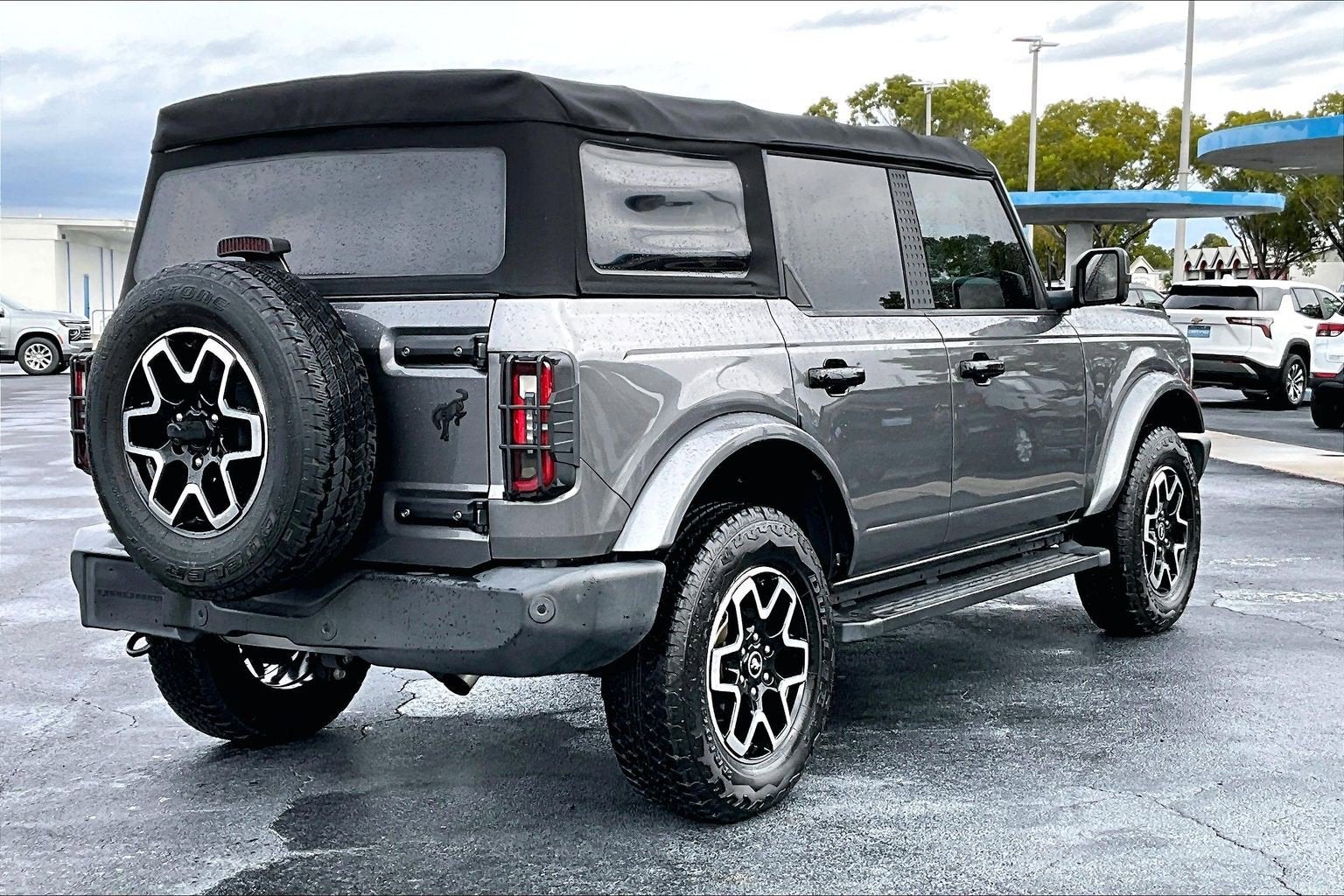 2021 Ford Bronco Base