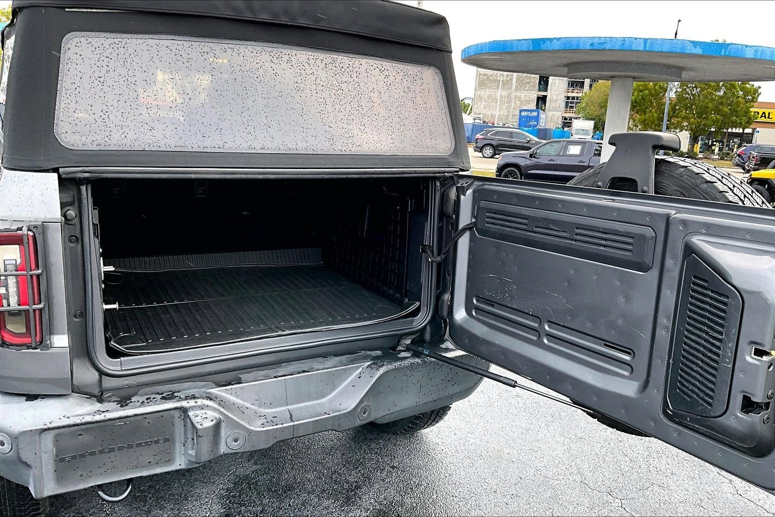 2021 Ford Bronco Base