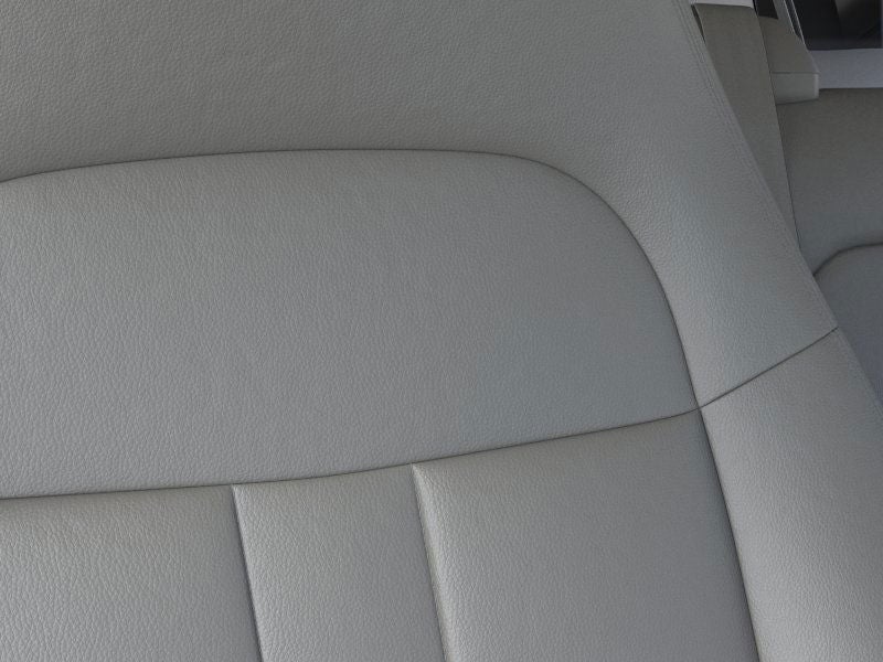 2025 Chevrolet Express Passenger 3500 1LS