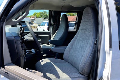 2020 Chevrolet Express Passenger 3500 LT
