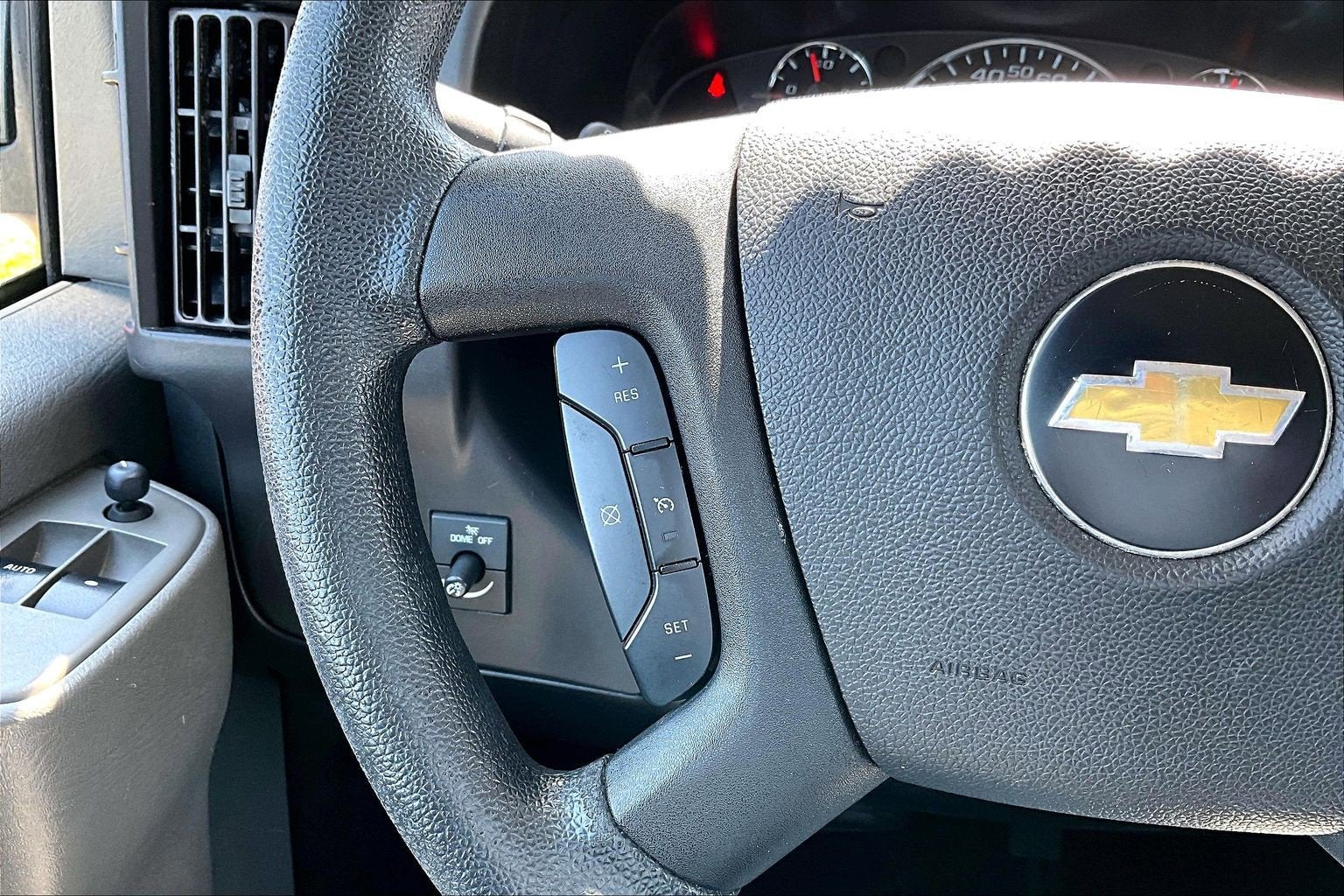 2020 Chevrolet Express Passenger 3500 LT