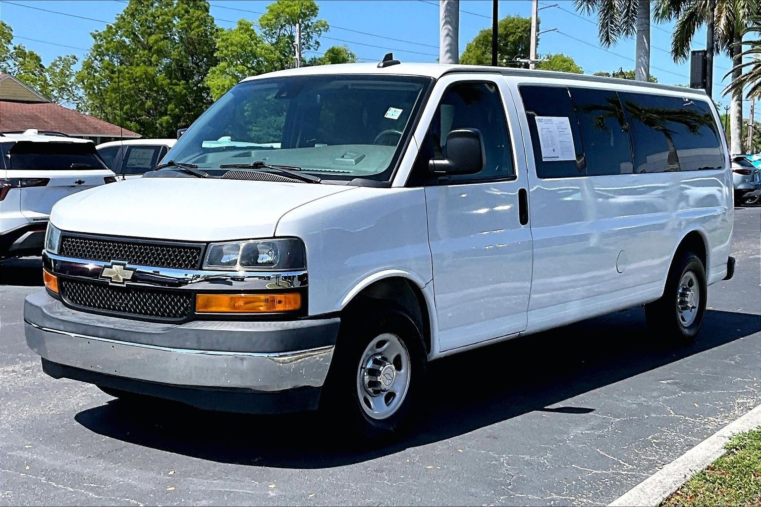 2020 Chevrolet Express Passenger 3500 LT