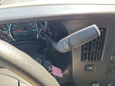 2025 Chevrolet Express Cutaway 3500 1WT