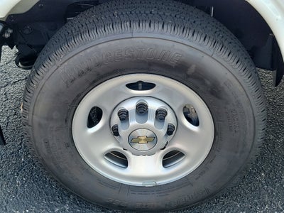 2025 Chevrolet Express Cutaway 3500 1WT