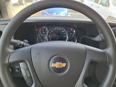 2025 Chevrolet Express Cutaway 3500 1WT