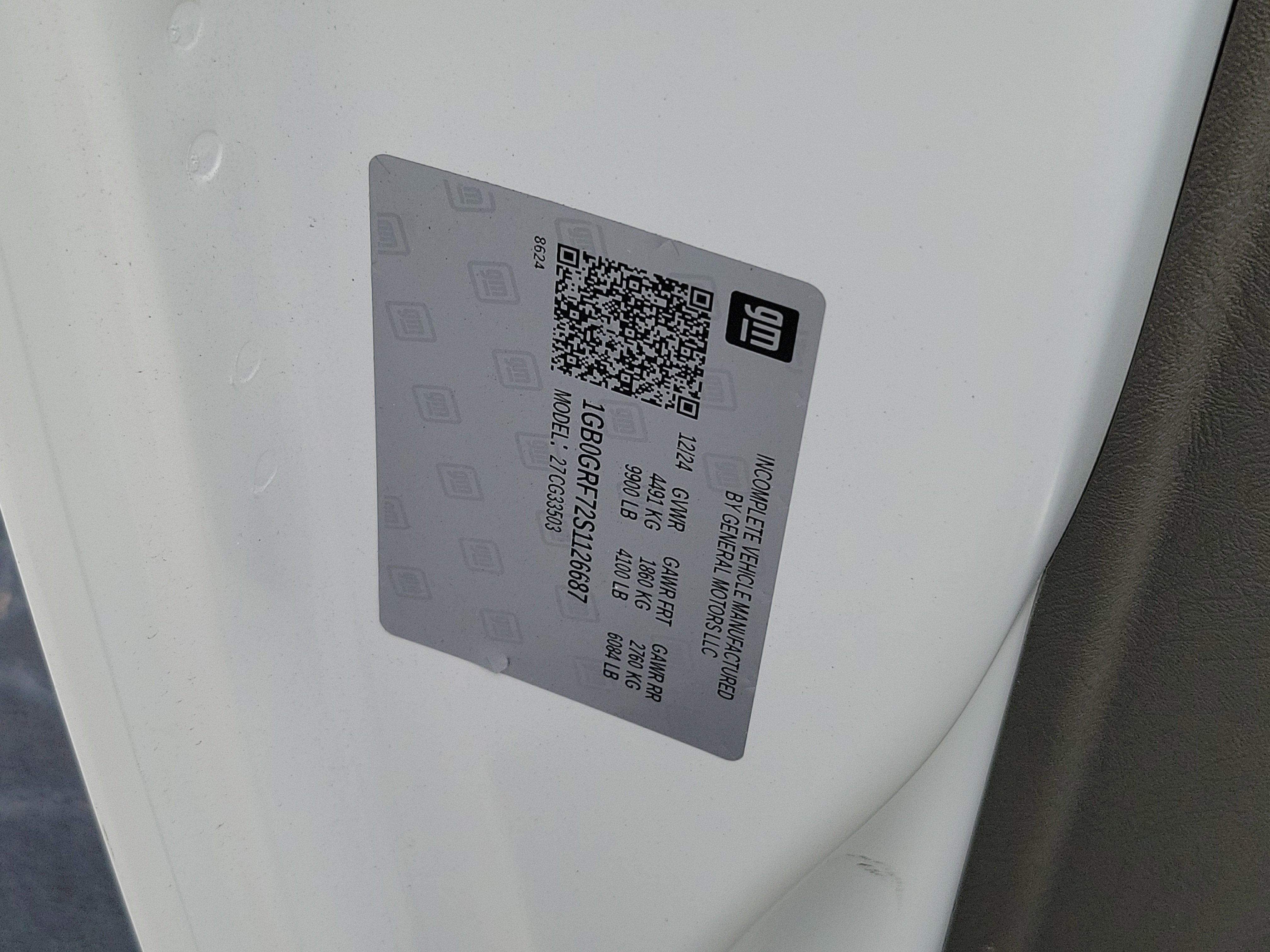 2025 Chevrolet Express Cutaway 3500 1WT