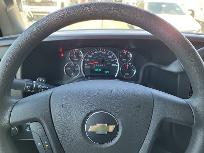 2024 Chevrolet Express Cutaway 3500 1WT