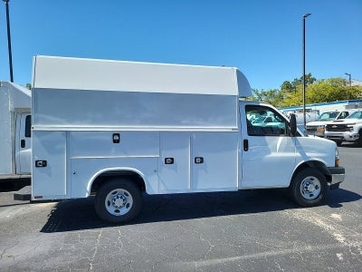 2024 Chevrolet Express Cutaway 3500 1WT