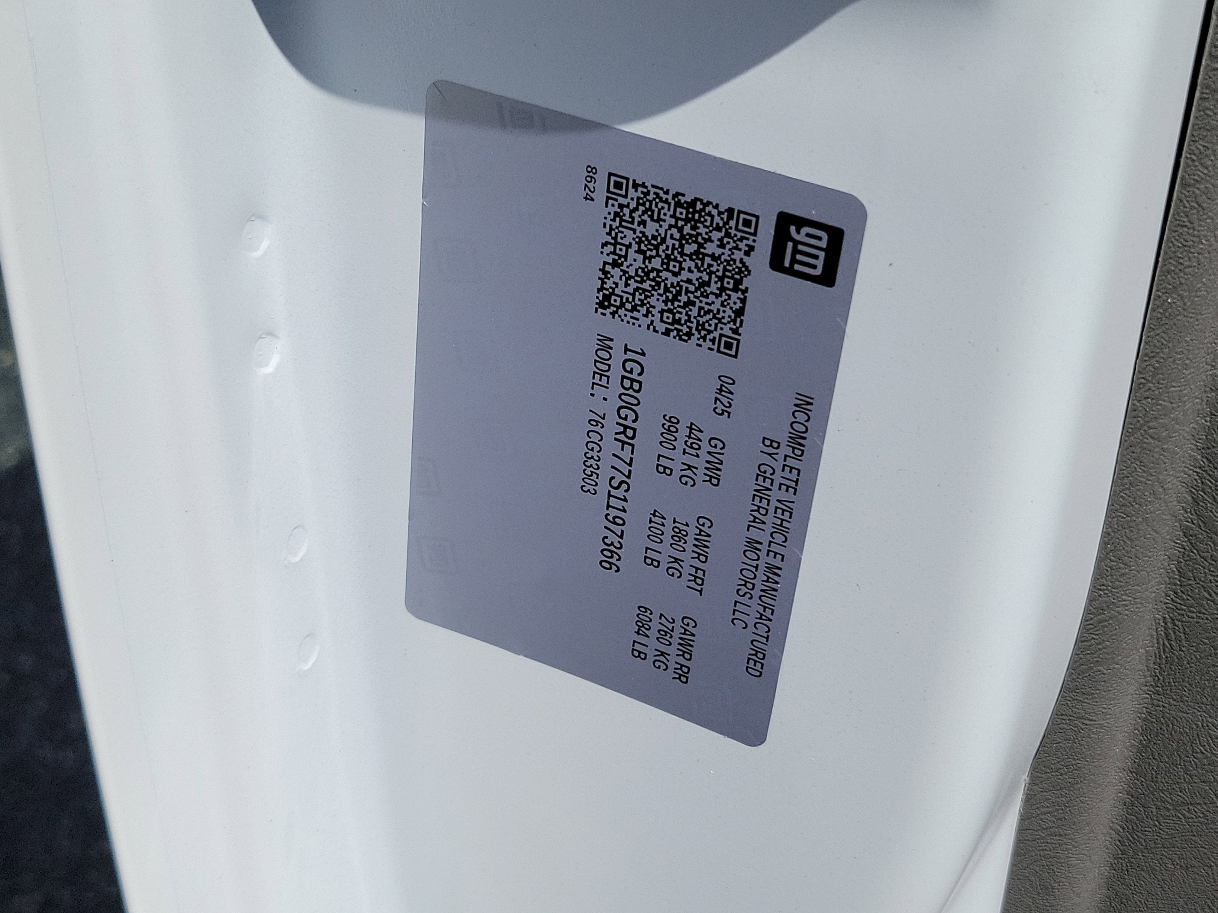 2025 Chevrolet Express Cutaway 3500 1WT