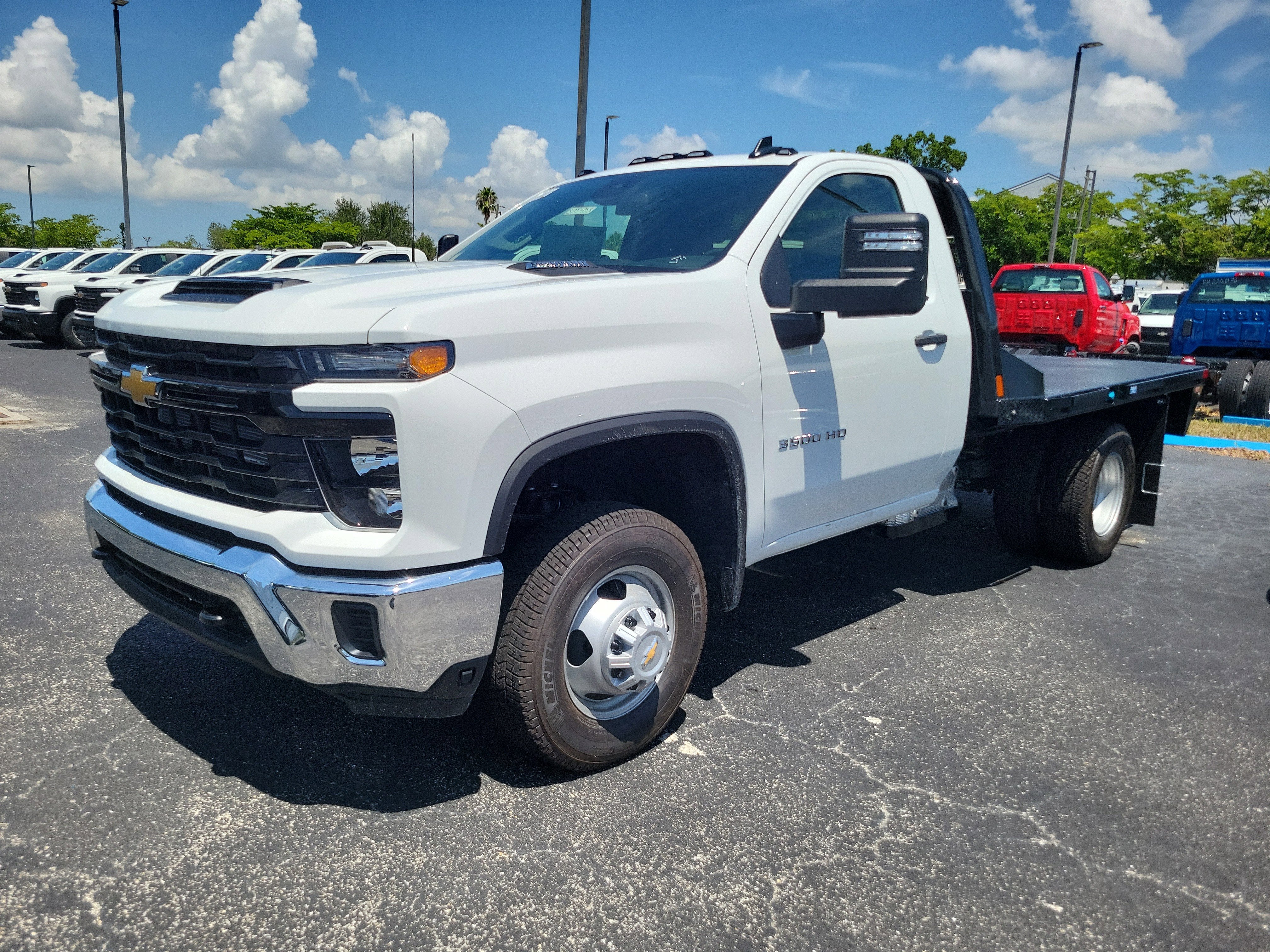 2025 Chevrolet Silverado 3500 HD Chassis Cab Work Truck