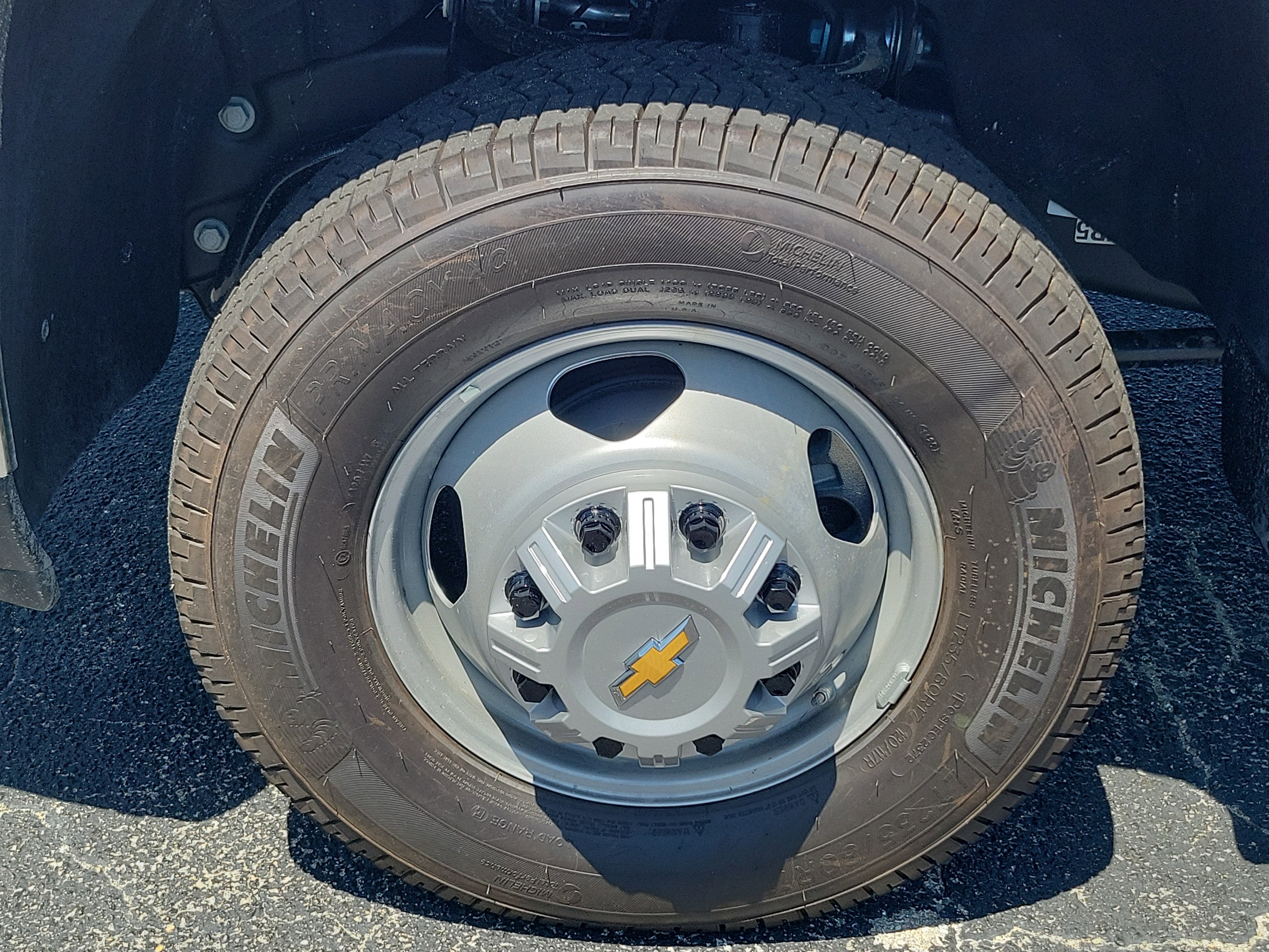 2025 Chevrolet Silverado 3500 HD Chassis Cab Work Truck