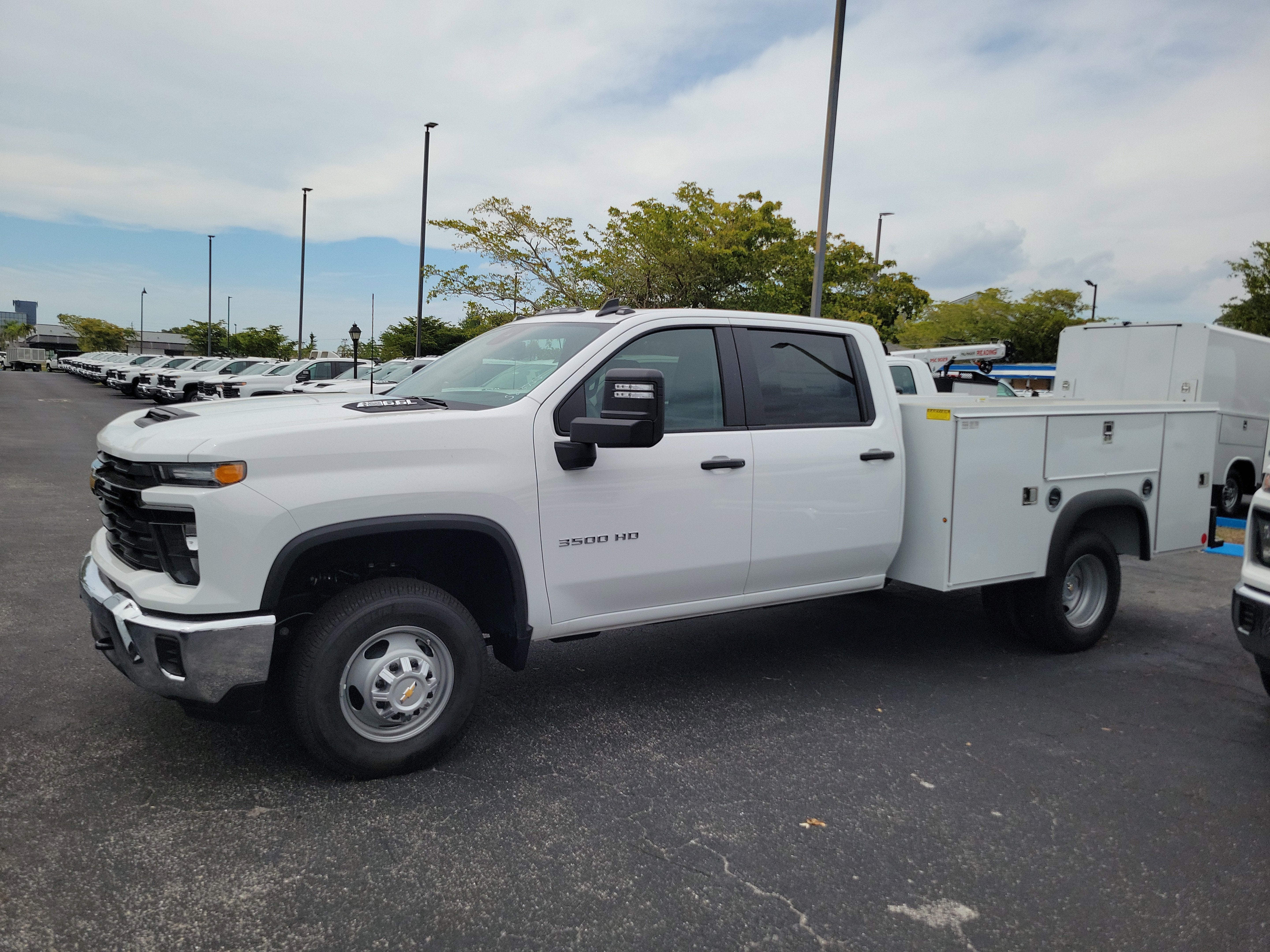 2025 Chevrolet Silverado 3500 HD Chassis Cab Work Truck