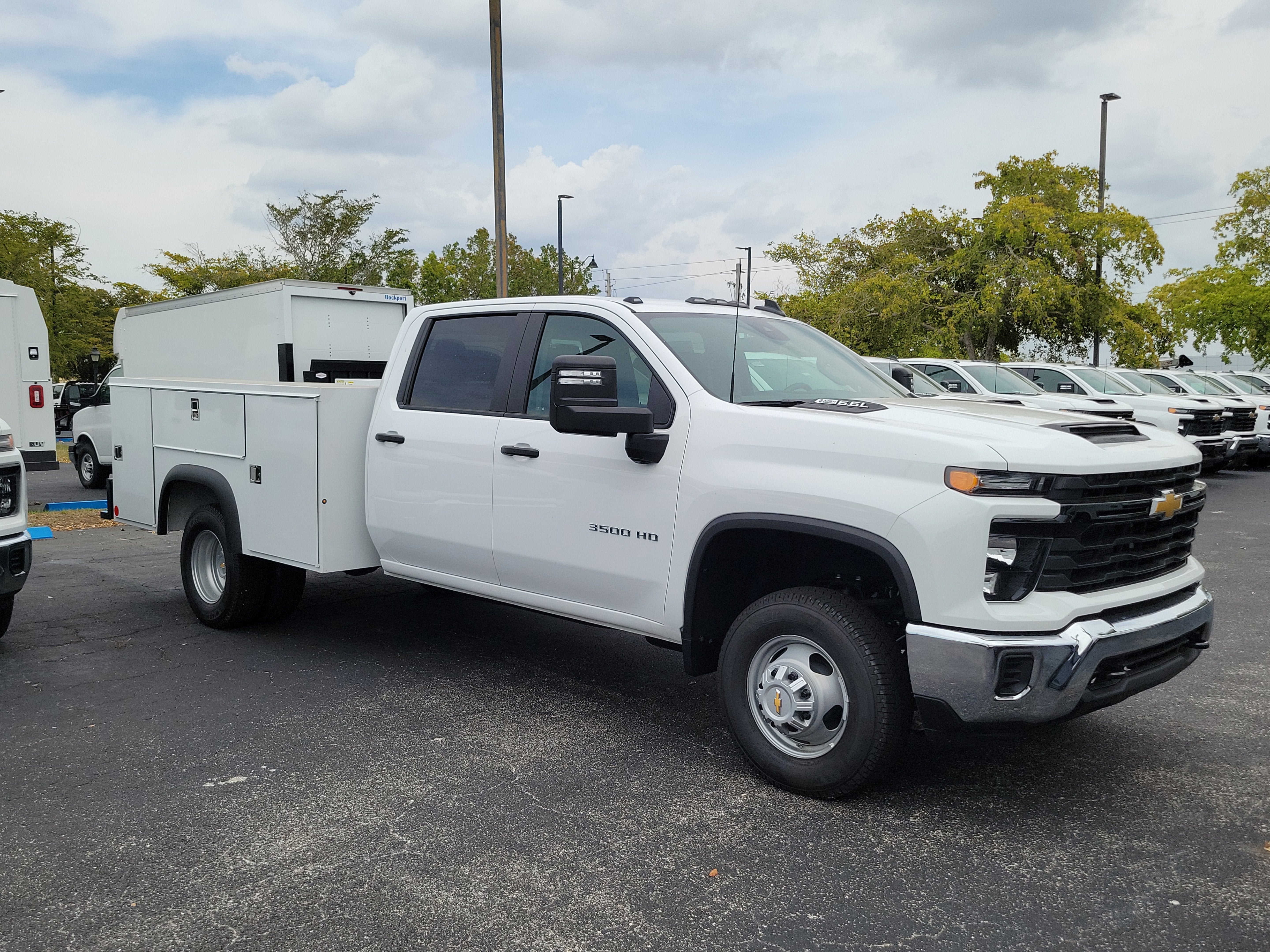 2025 Chevrolet Silverado 3500 HD Chassis Cab Work Truck