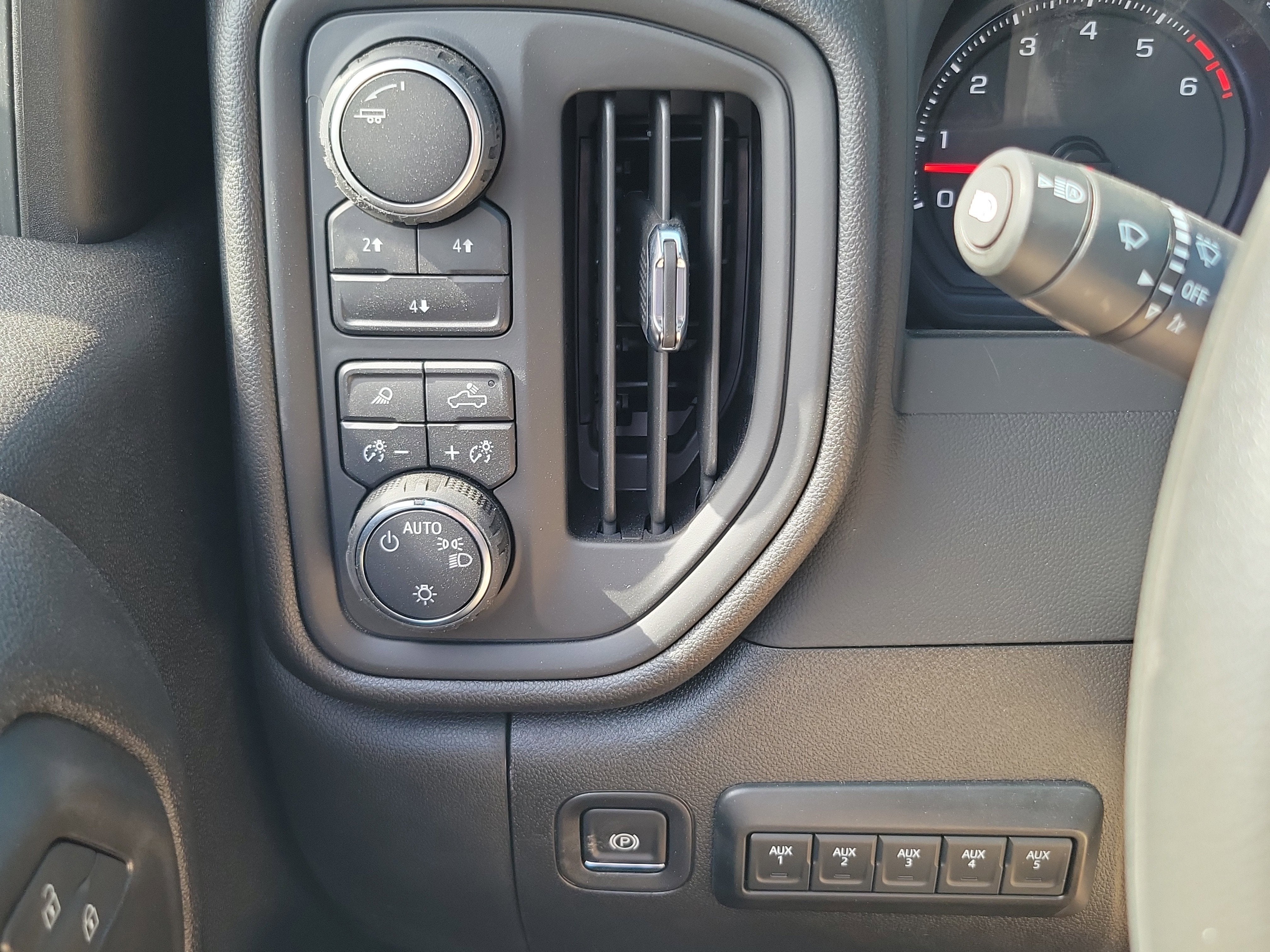 2025 Chevrolet Silverado 2500 HD WT