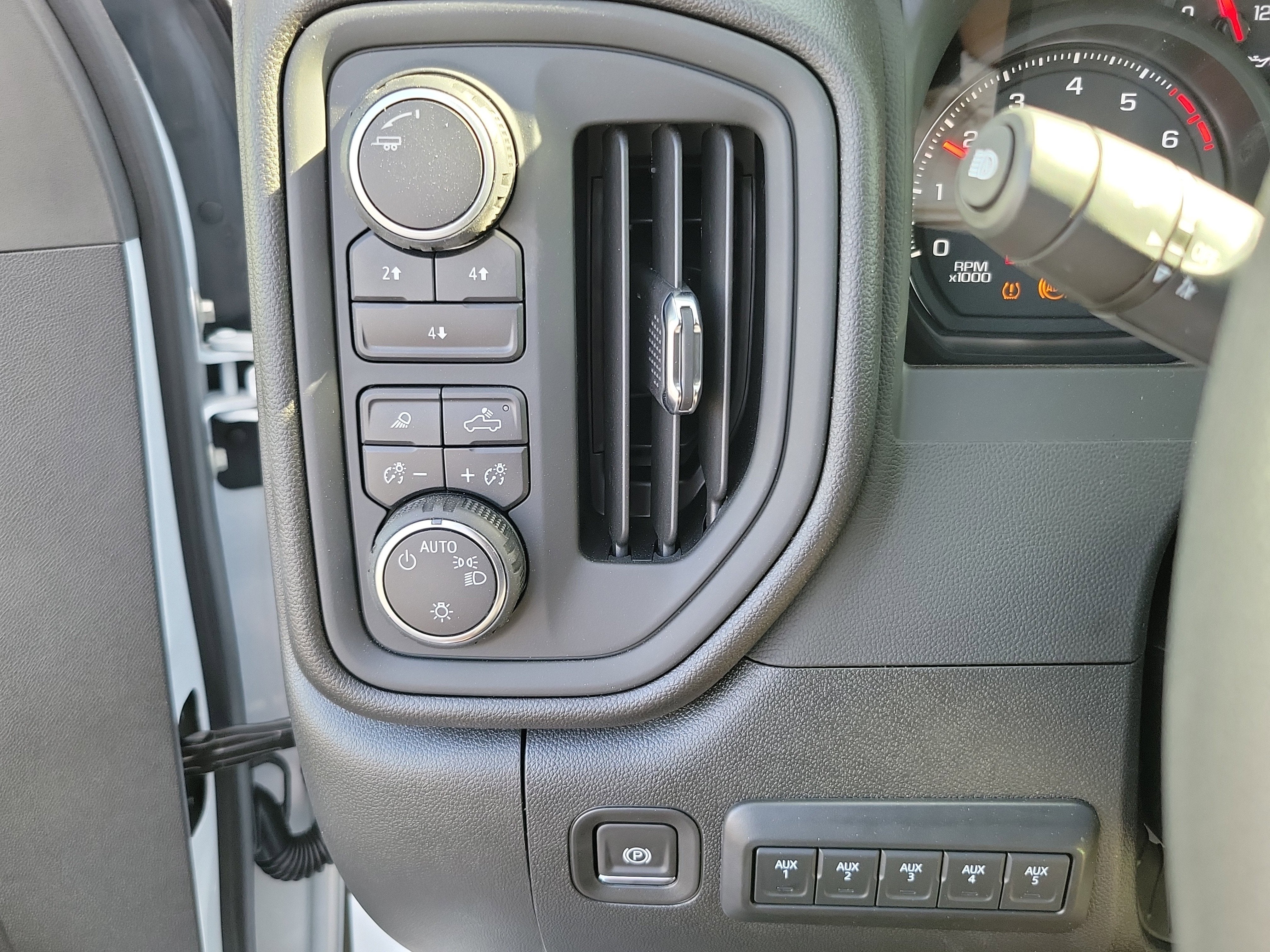 2025 Chevrolet Silverado 2500 HD WT