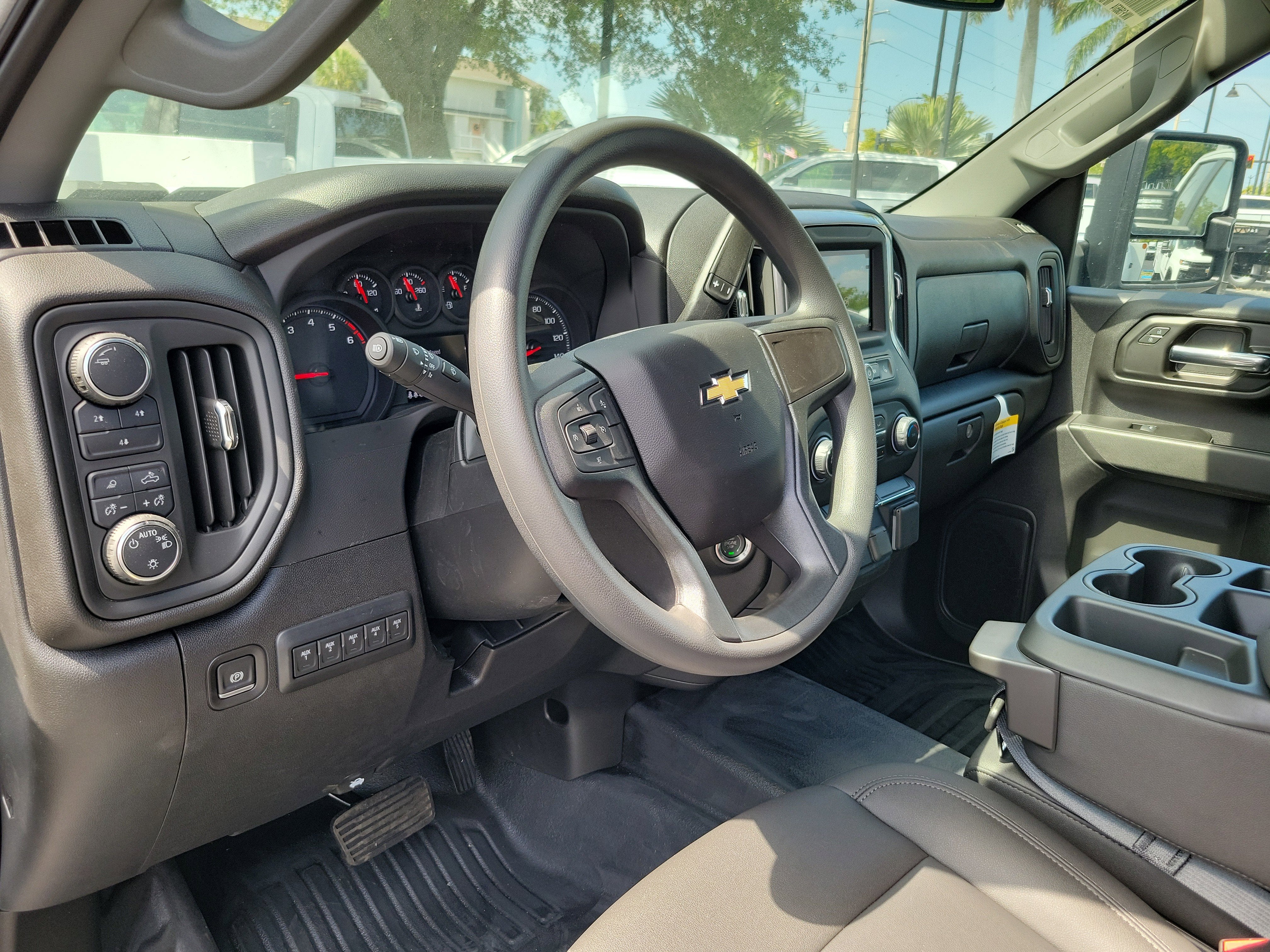 2025 Chevrolet Silverado 3500 HD Chassis Cab Work Truck