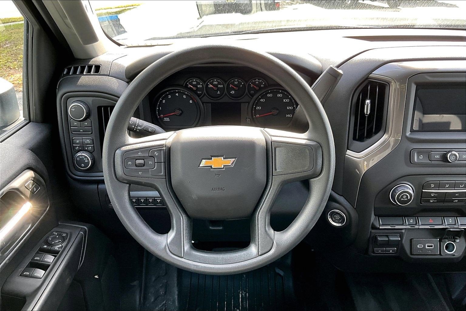 2025 Chevrolet Silverado 3500 HD Chassis Cab Work Truck