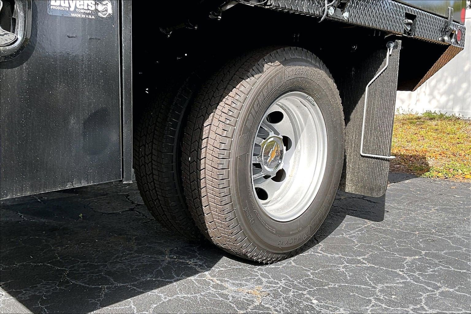 2025 Chevrolet Silverado 3500 HD Chassis Cab Work Truck