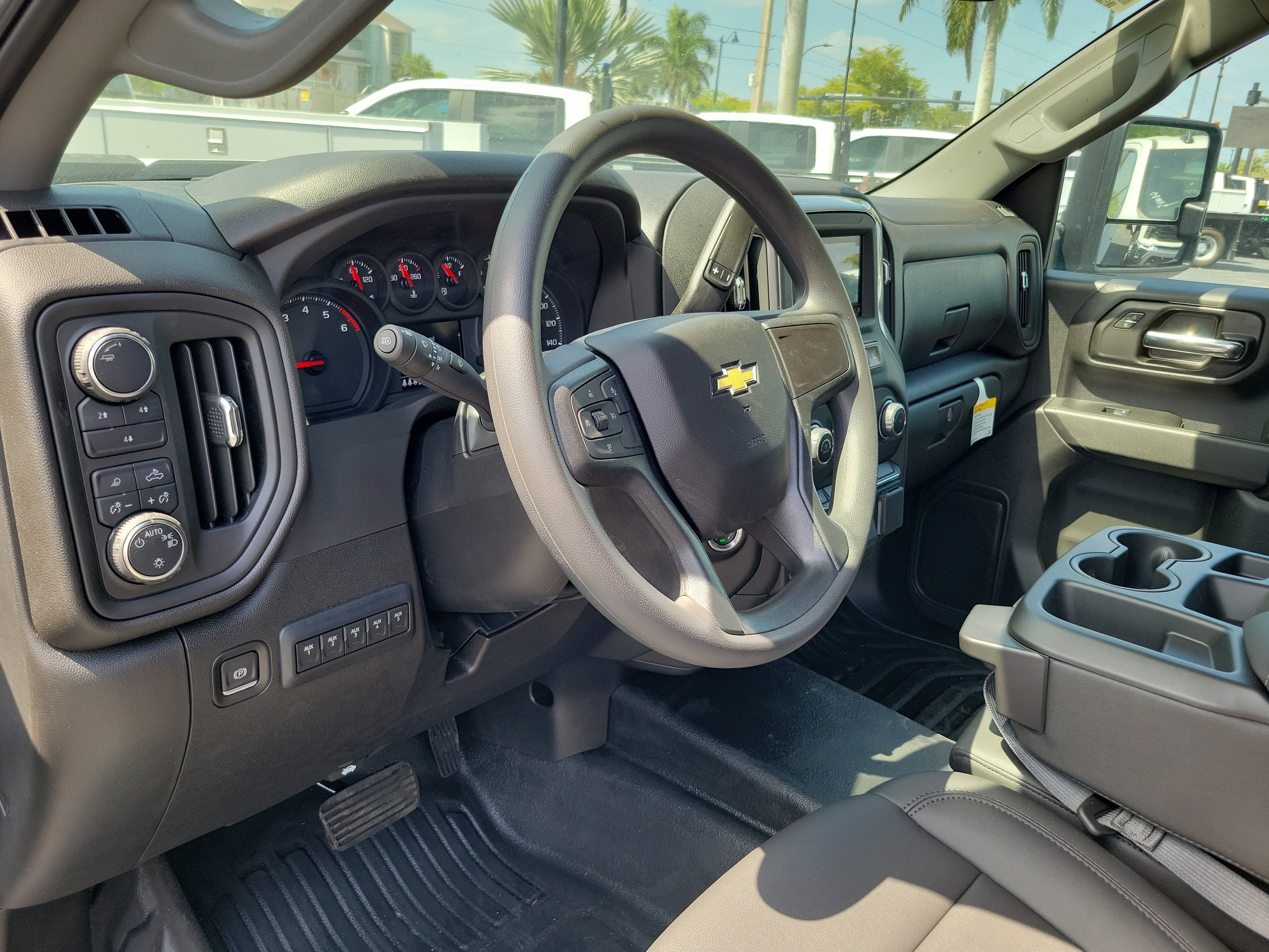 2025 Chevrolet Silverado 3500 HD Chassis Cab Work Truck