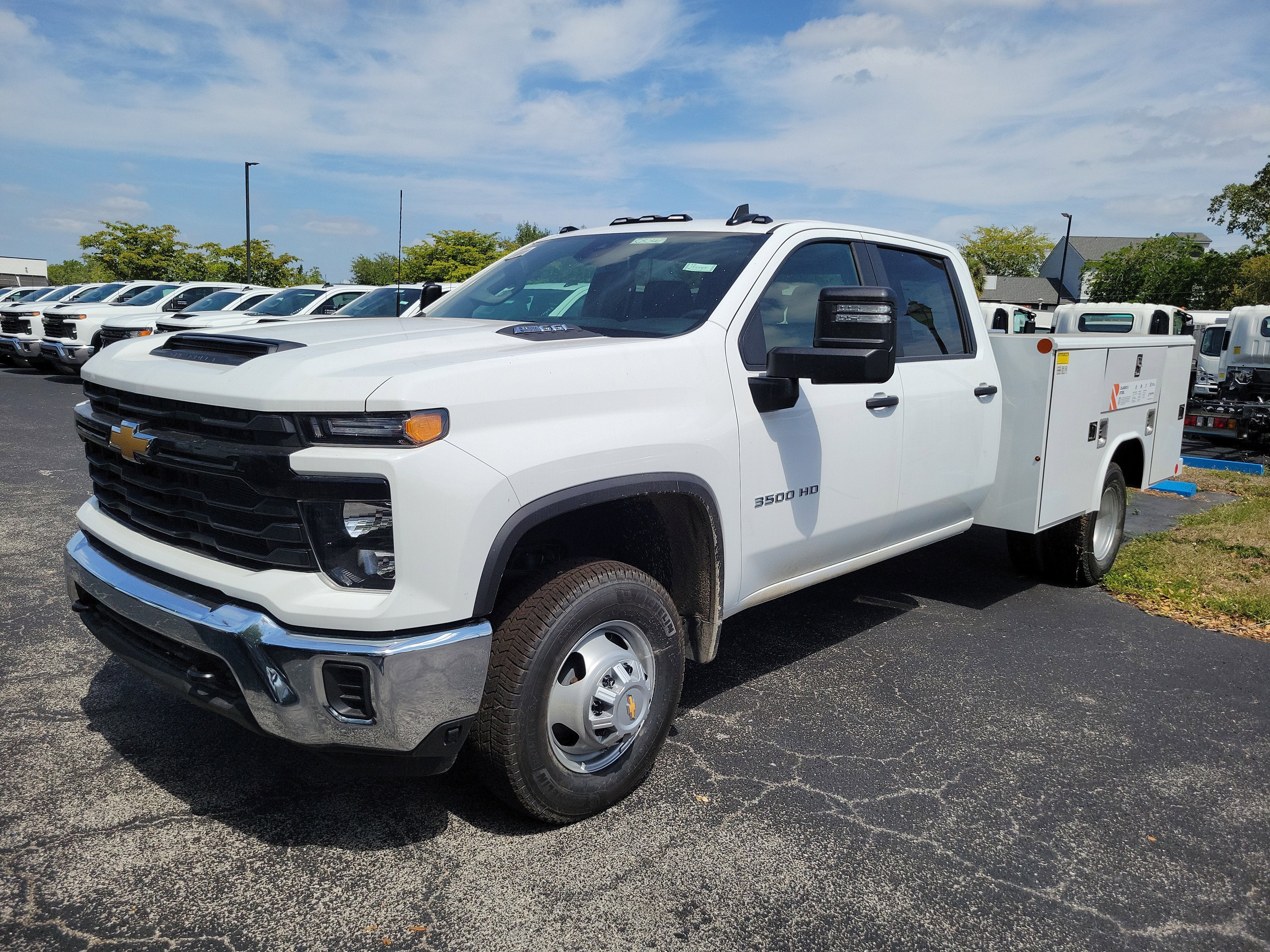 2025 Chevrolet Silverado 3500 HD Chassis Cab Work Truck