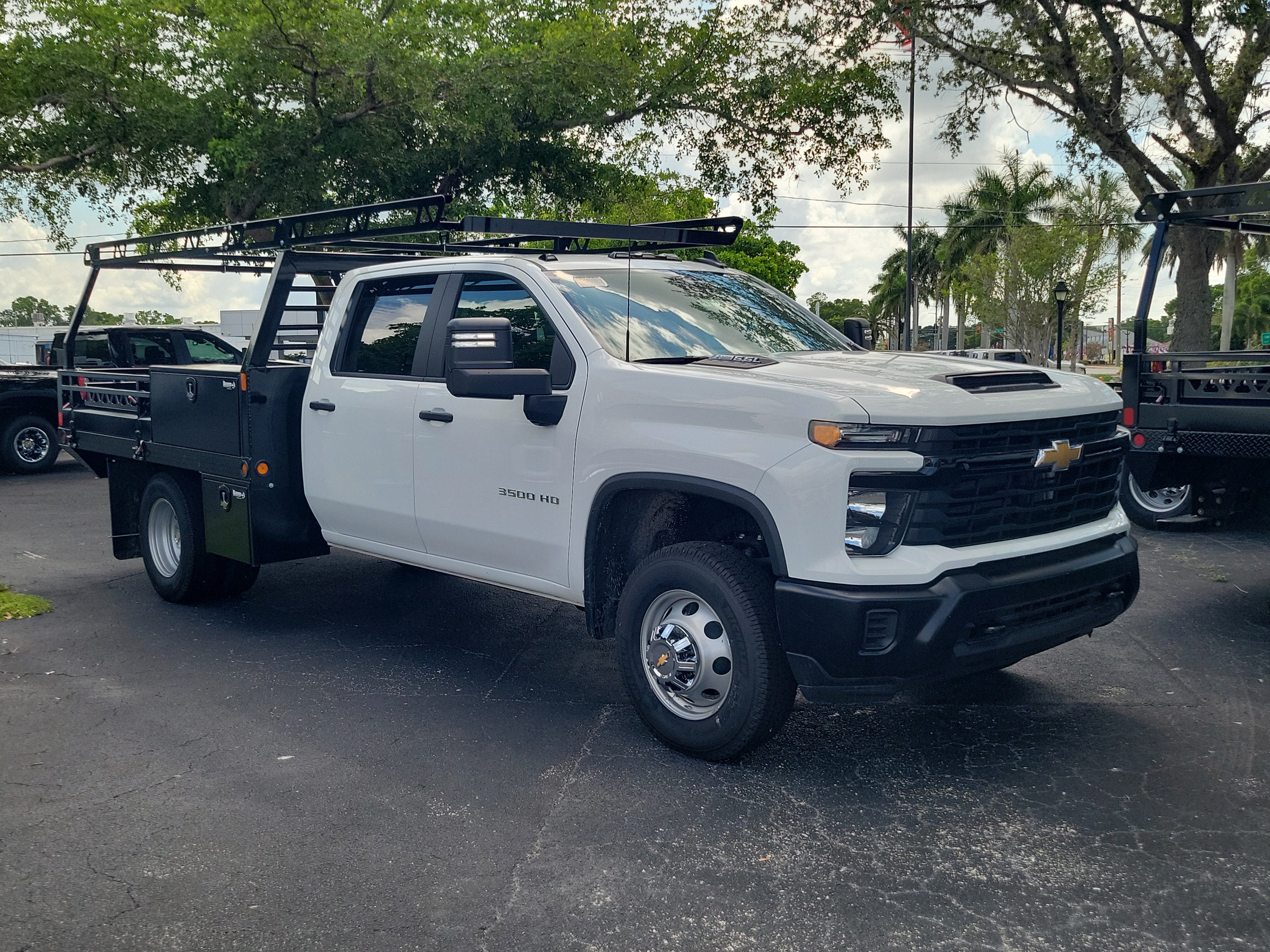 2025 Chevrolet Silverado 3500 HD Chassis Cab Work Truck