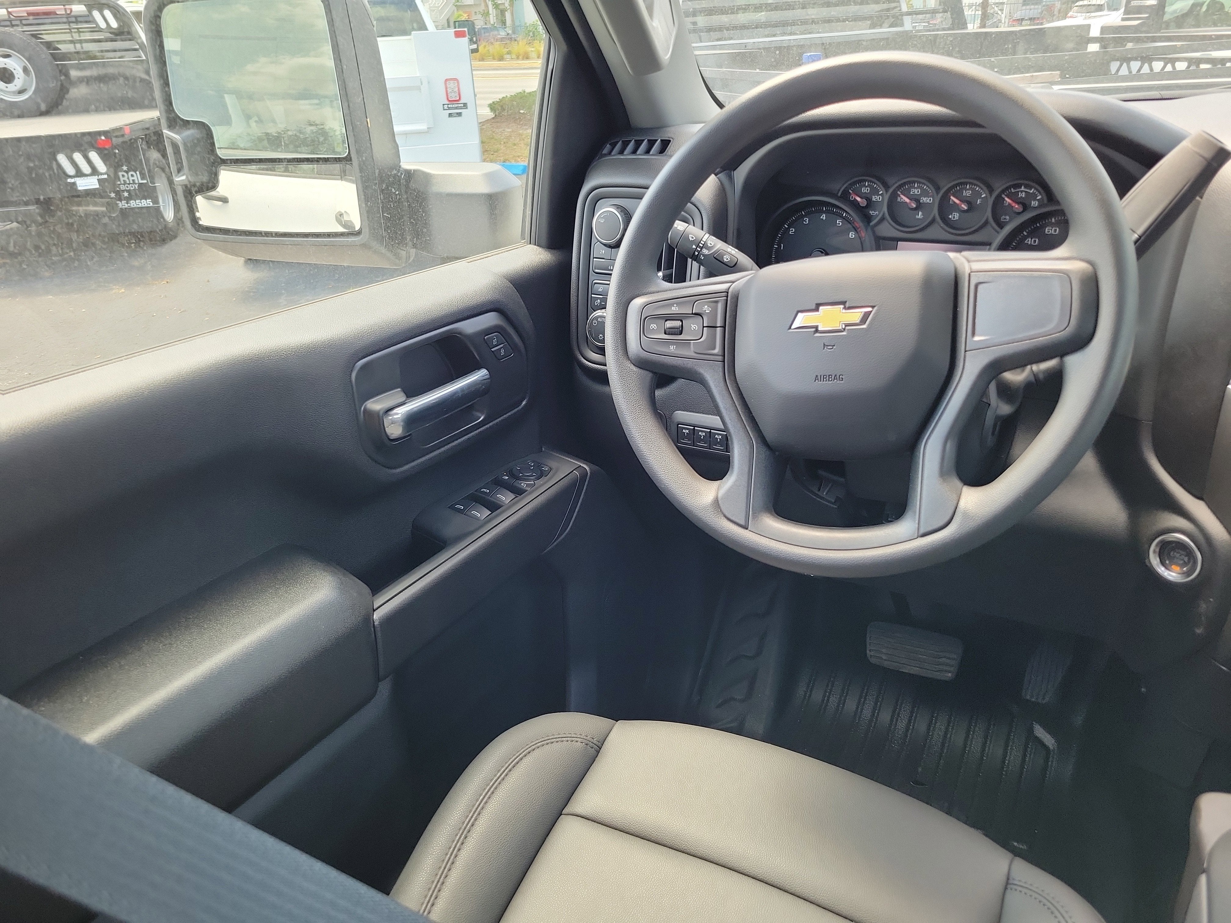 2025 Chevrolet Silverado 3500 HD Chassis Cab Work Truck