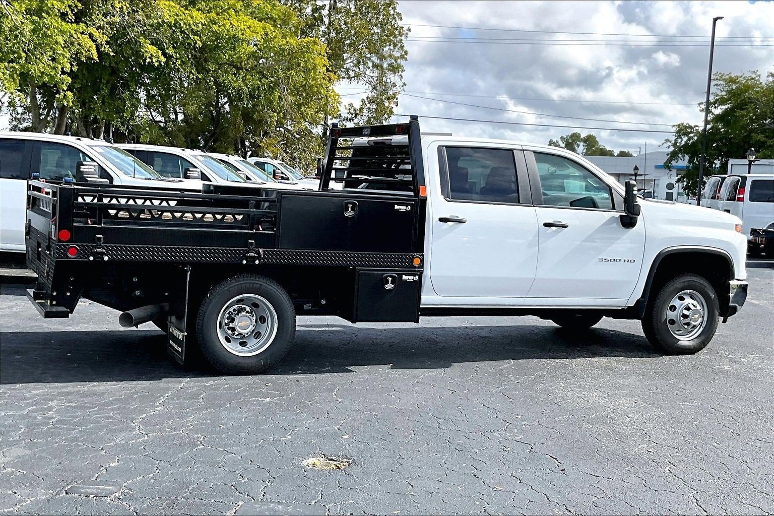 2025 Chevrolet Silverado 3500 HD Chassis Cab Work Truck