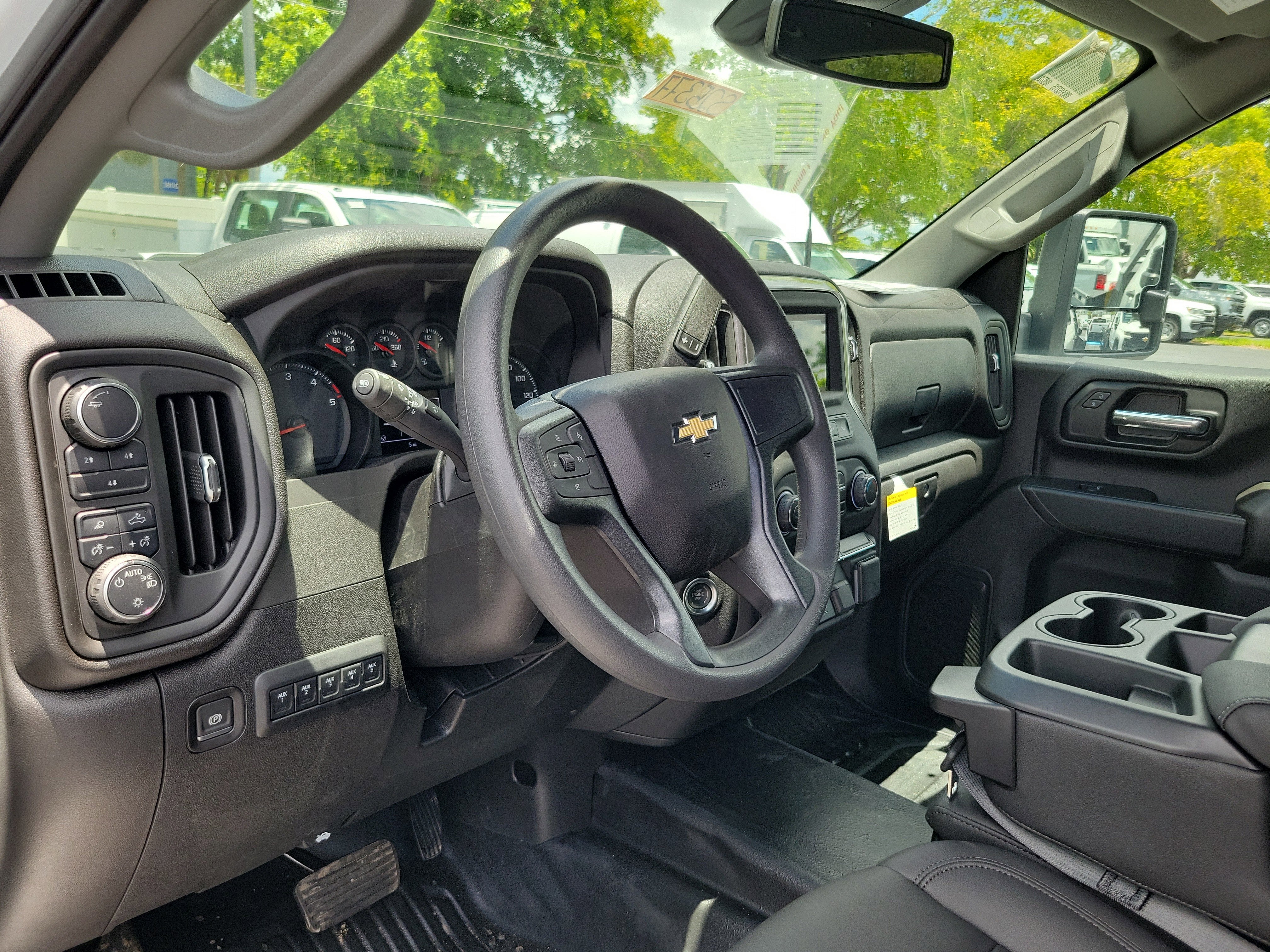 2025 Chevrolet Silverado 3500 HD Chassis Cab Work Truck