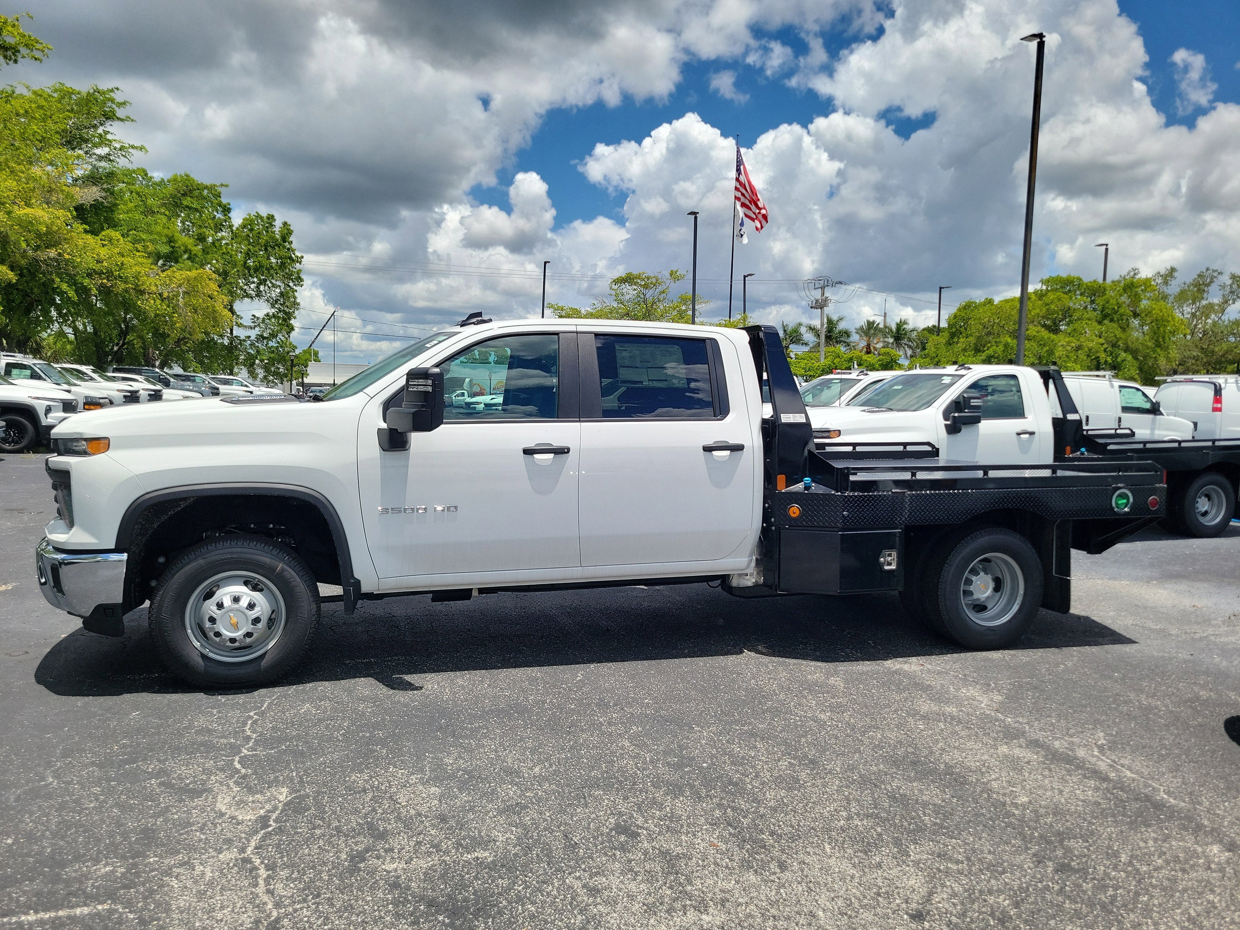 2025 Chevrolet Silverado 3500 HD Chassis Cab Work Truck