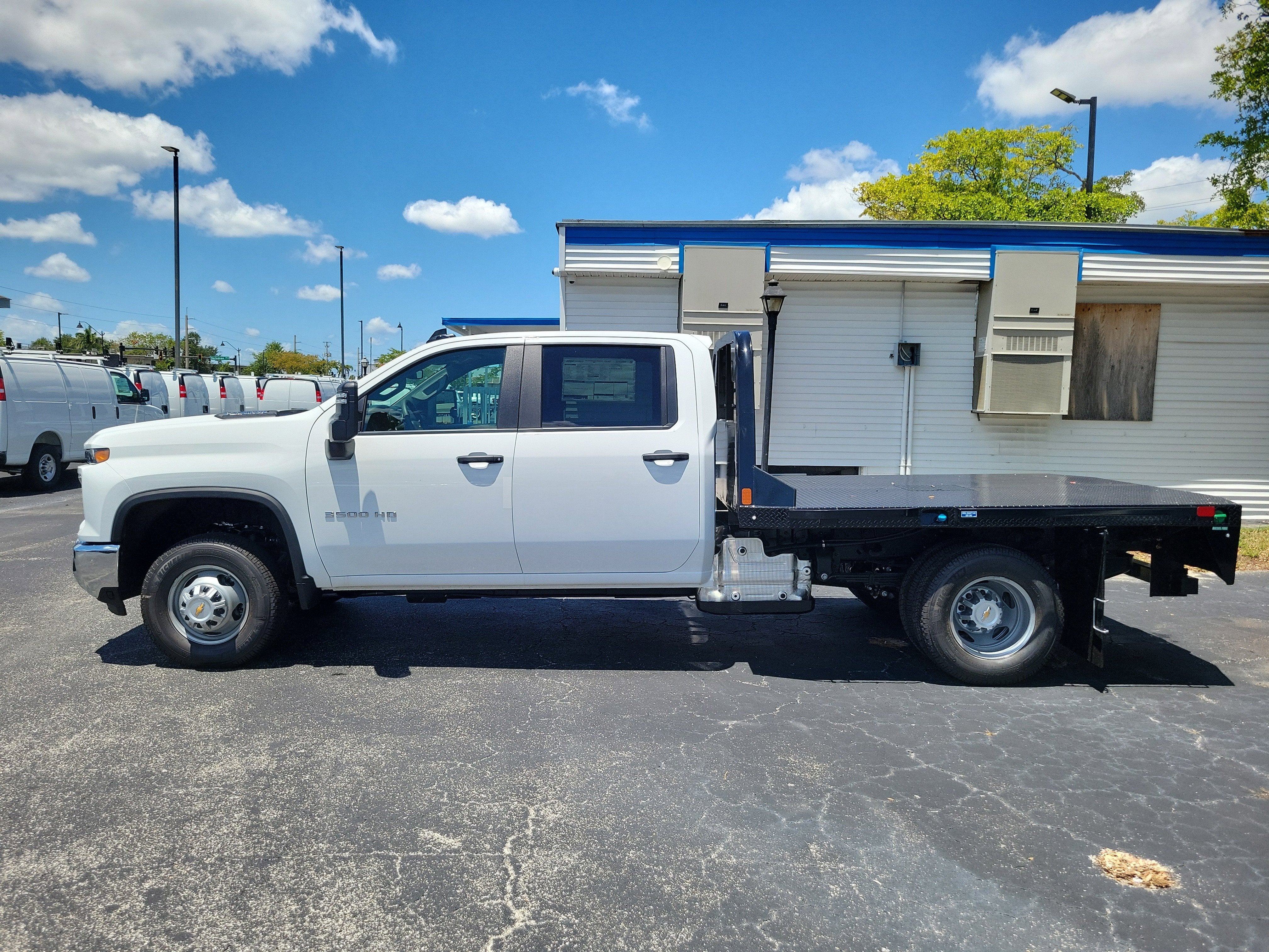 2025 Chevrolet Silverado 3500 HD Chassis Cab Work Truck