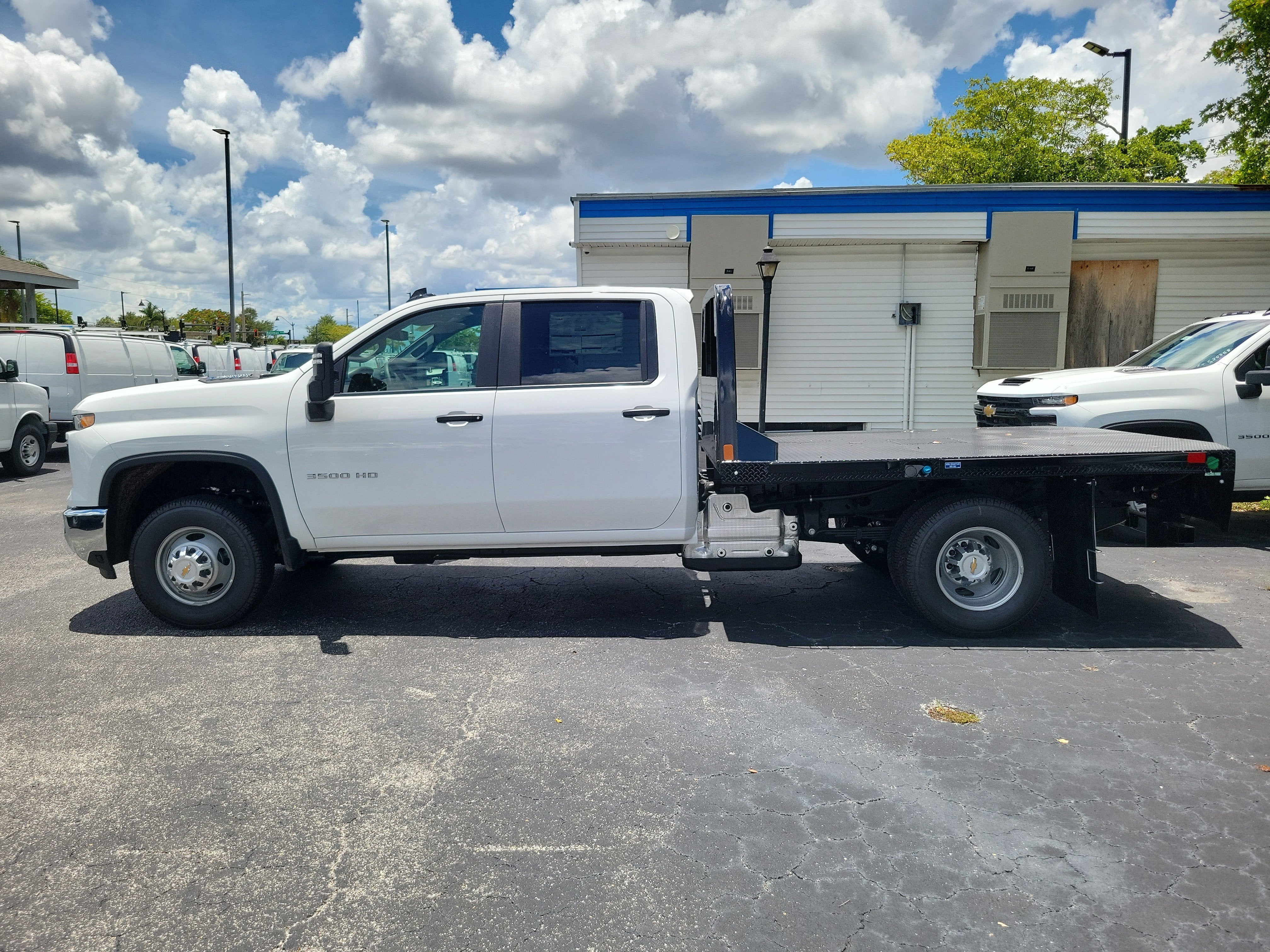 2025 Chevrolet Silverado 3500 HD Chassis Cab Work Truck