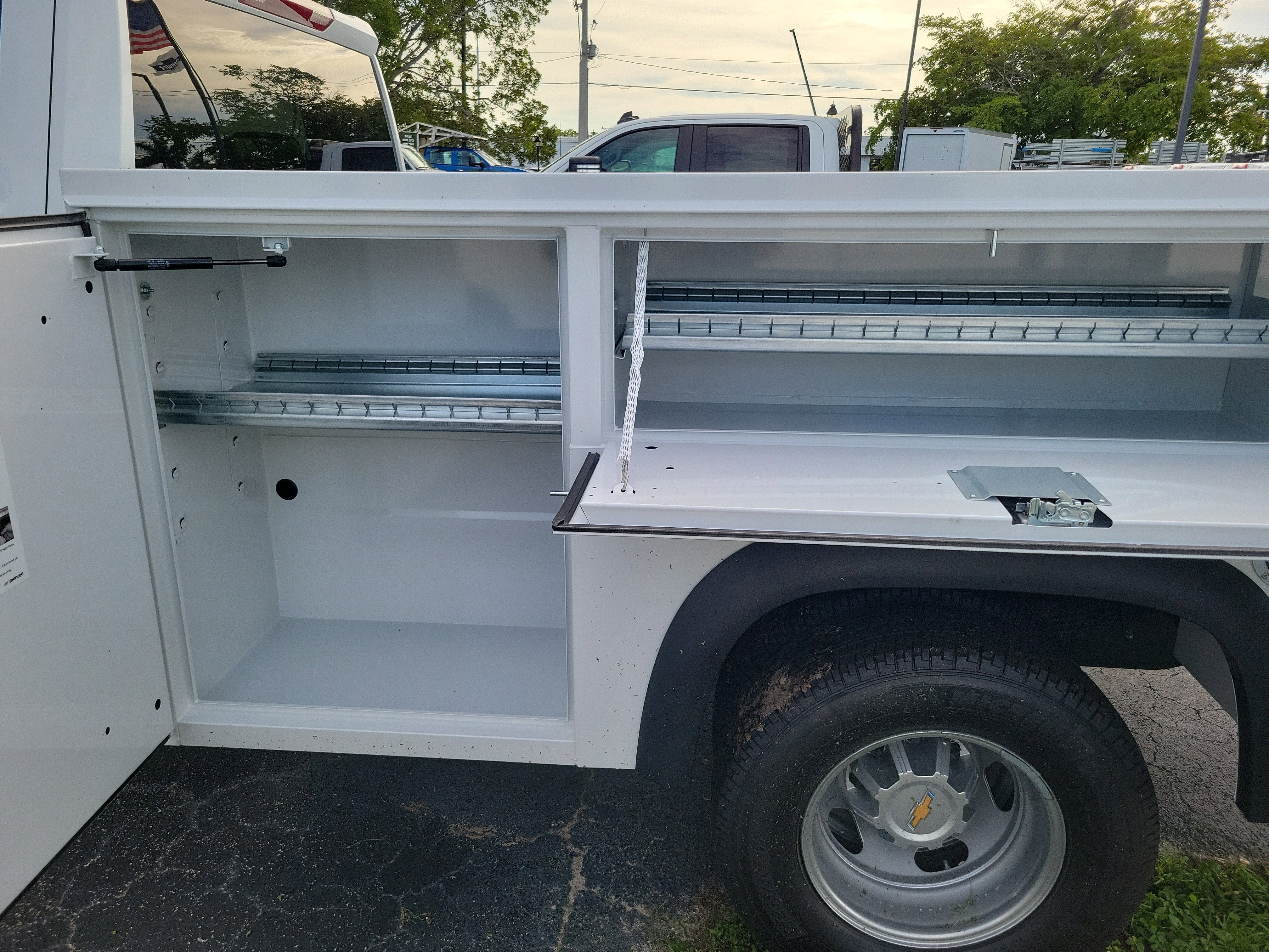 2025 Chevrolet Silverado 3500 HD Chassis Cab Work Truck