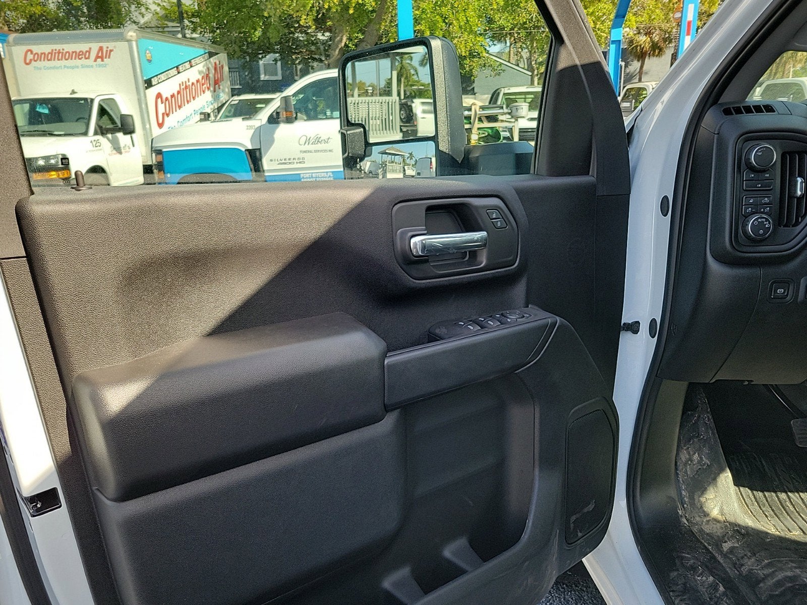 2024 Chevrolet Silverado 3500 HD Chassis Cab Work Truck