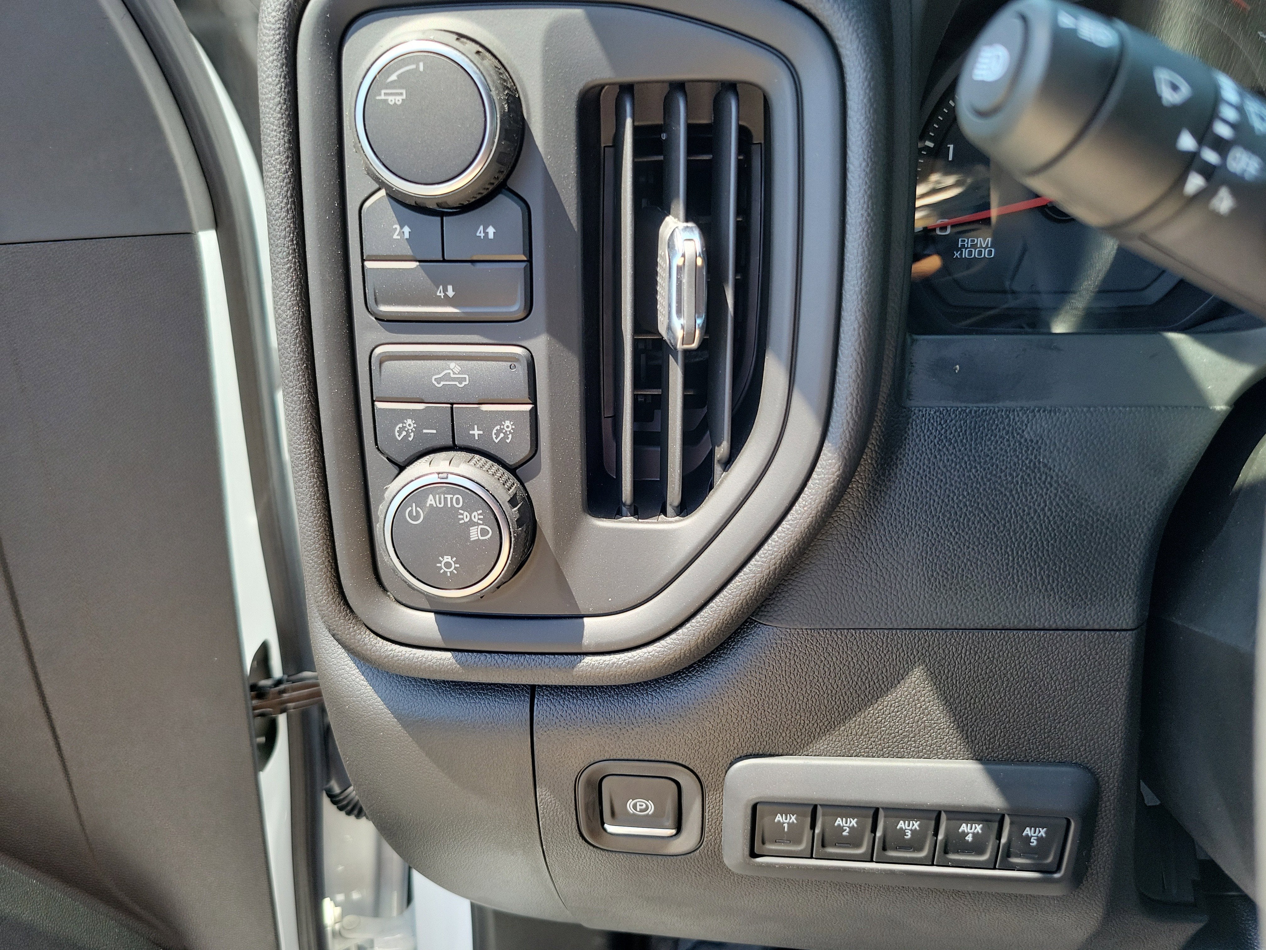 2024 Chevrolet Silverado 3500 HD Chassis Cab Work Truck