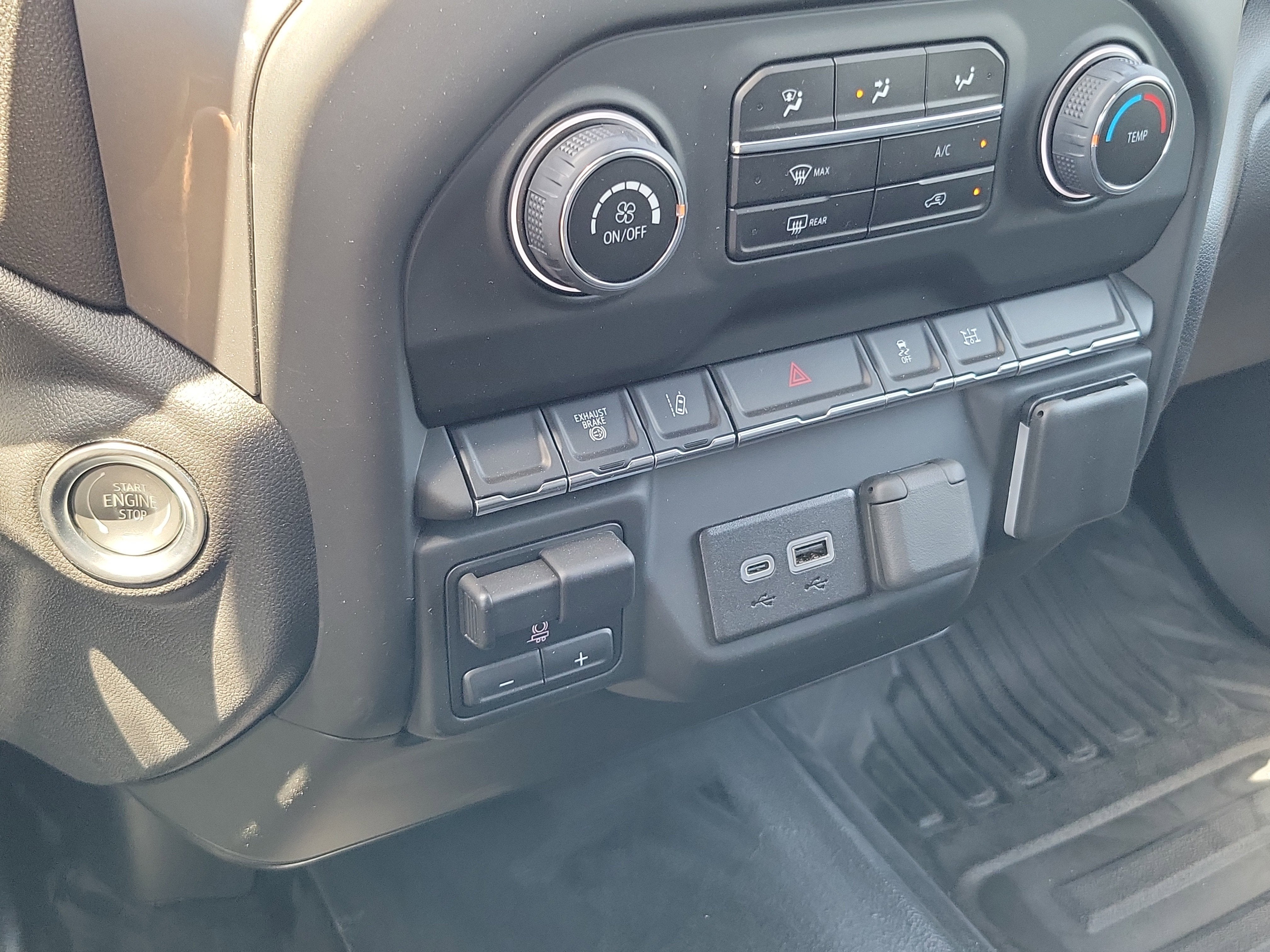 2024 Chevrolet Silverado 3500 HD Chassis Cab Work Truck