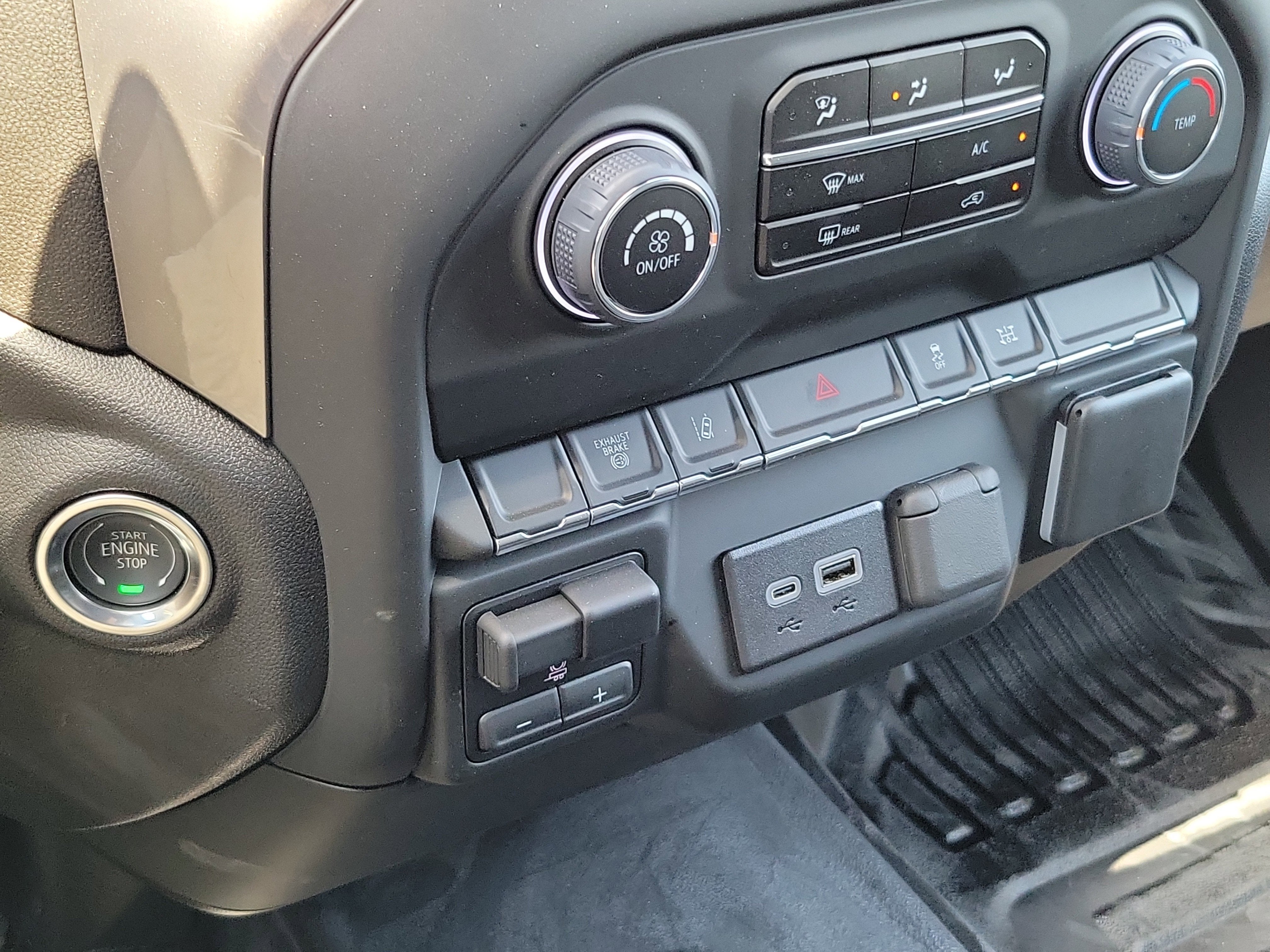 2024 Chevrolet Silverado 3500 HD Chassis Cab Work Truck