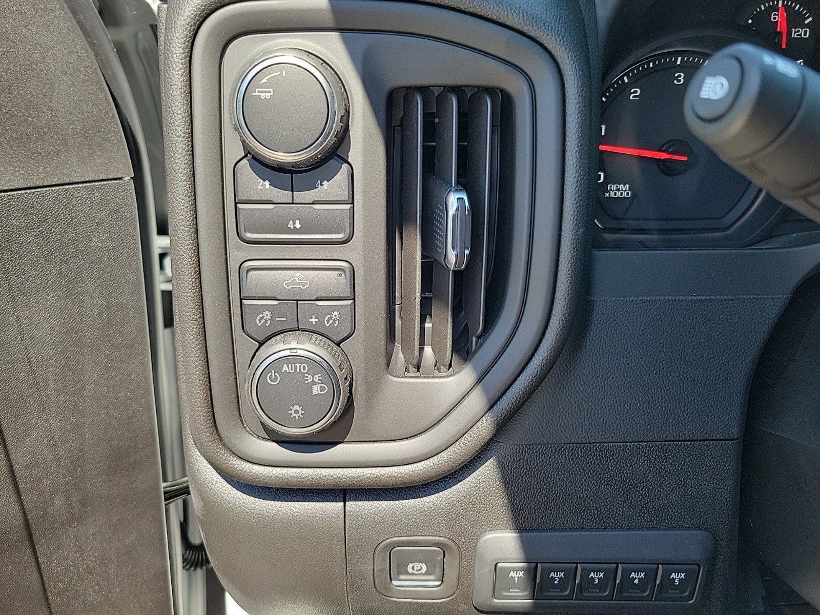 2024 Chevrolet Silverado 3500 HD Chassis Cab Work Truck