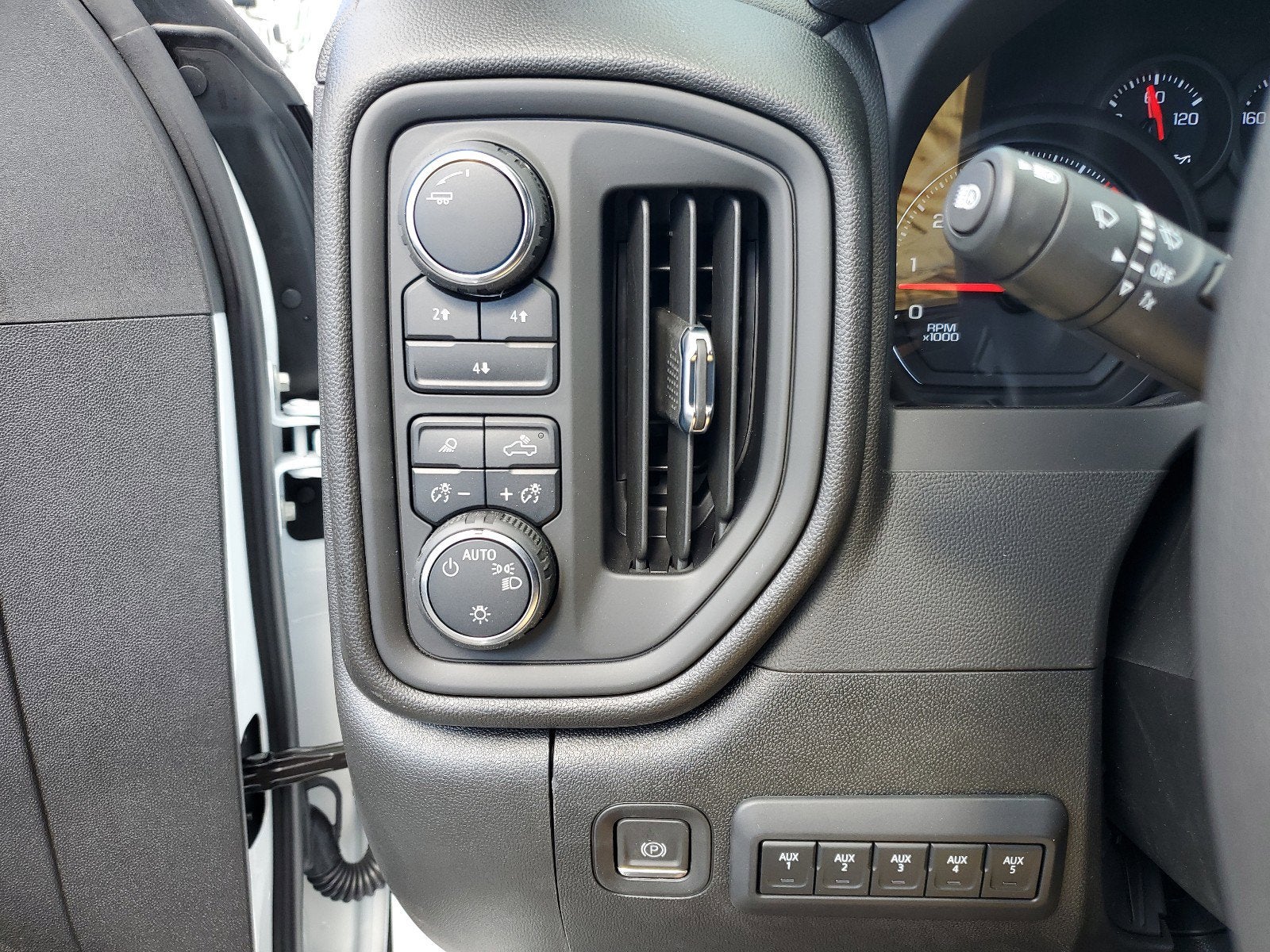 2024 Chevrolet Silverado 3500 HD WT