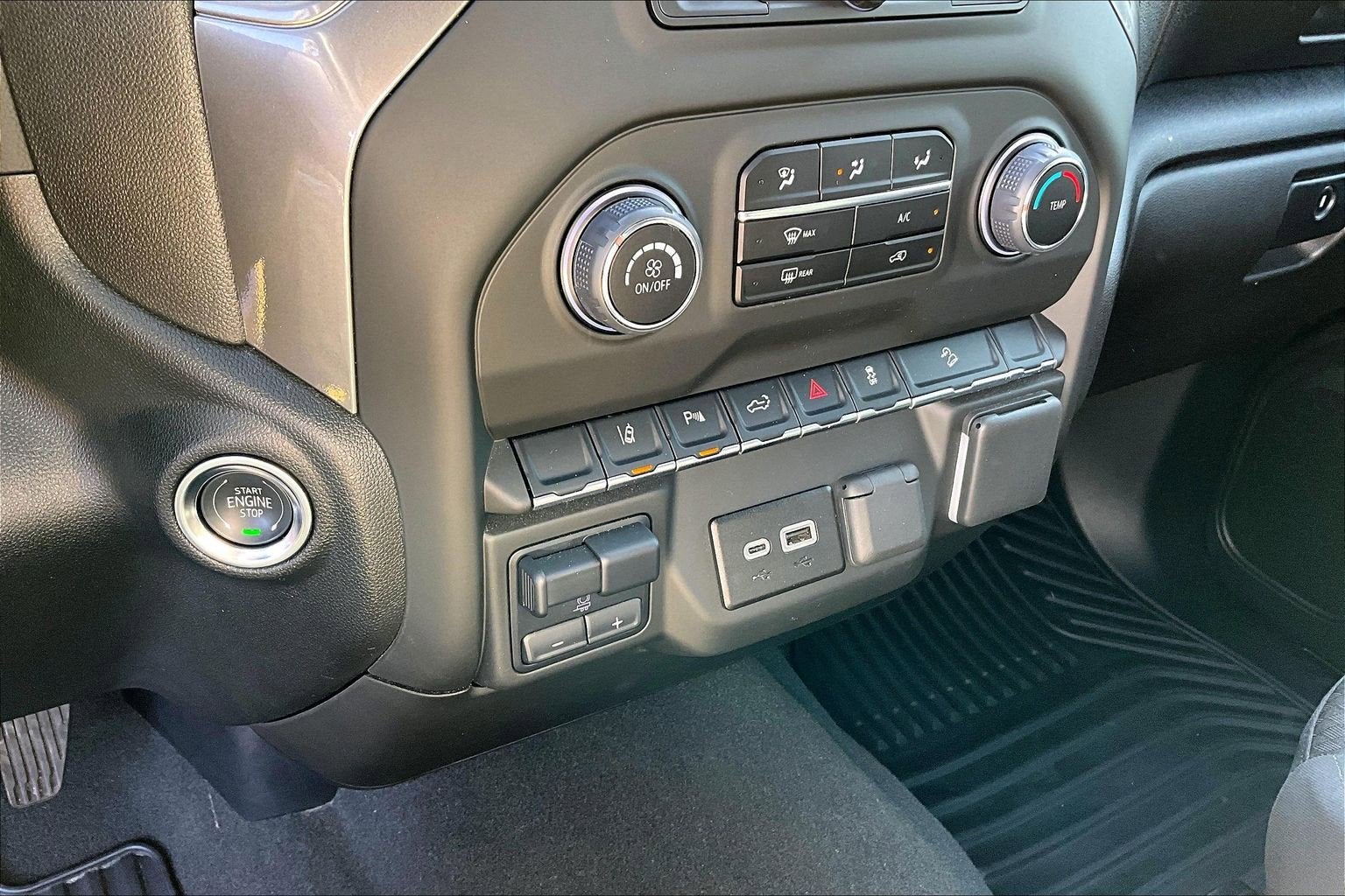 2025 Chevrolet Silverado 2500 HD Custom