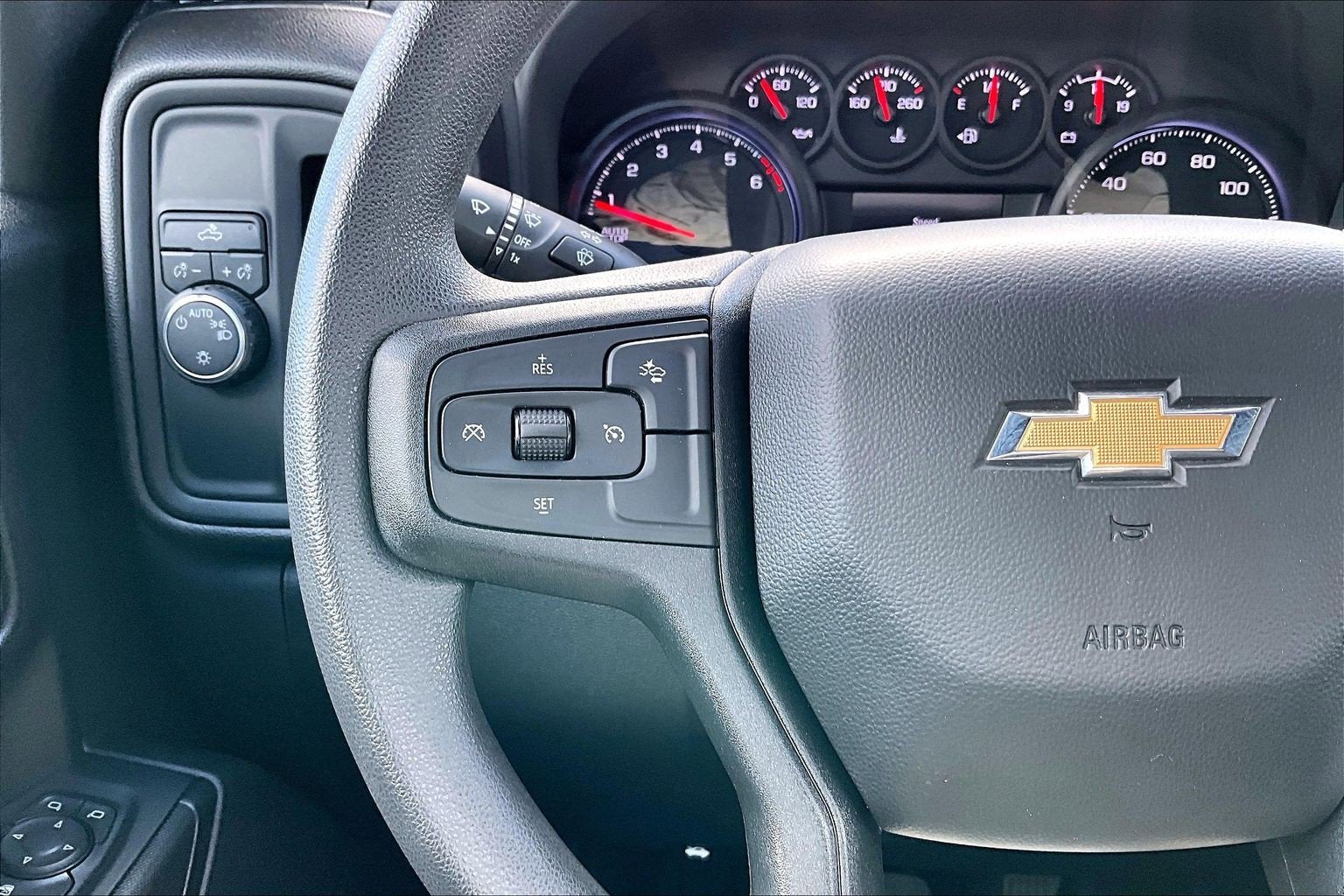 2023 Chevrolet Silverado 1500 Custom