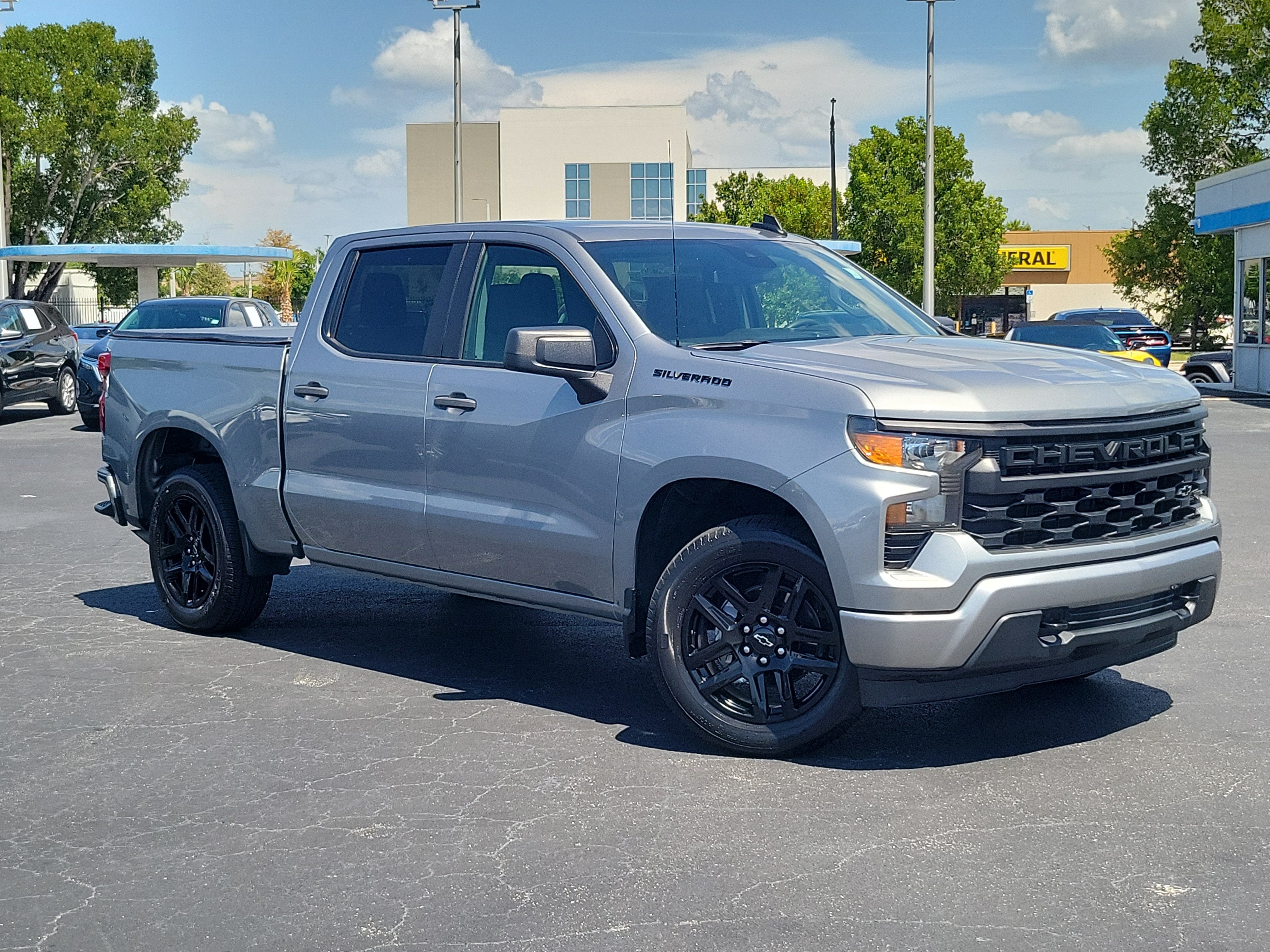 2024 Chevrolet Silverado 1500 Custom