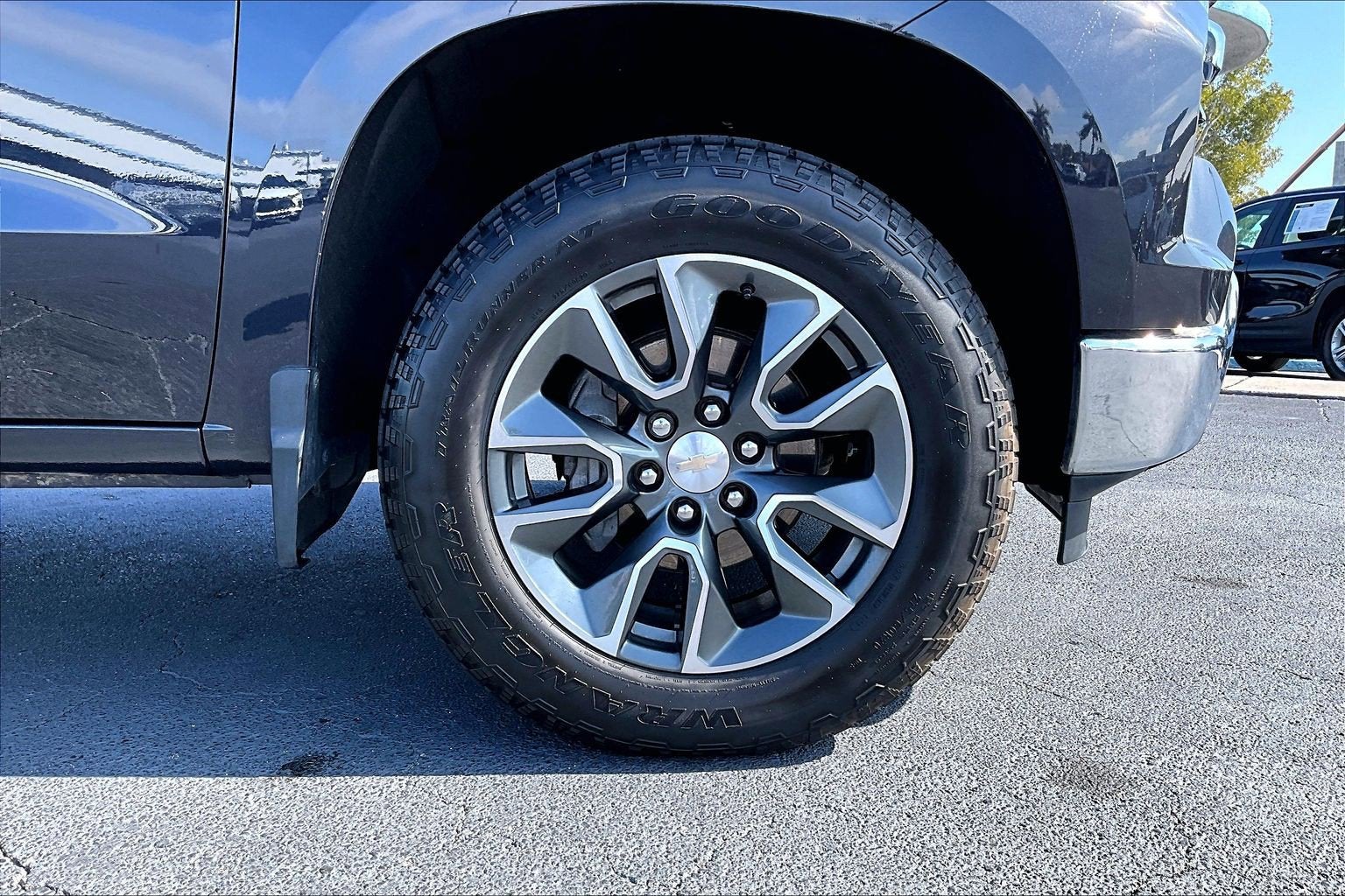 2023 Chevrolet Silverado 1500 LT (2FL)