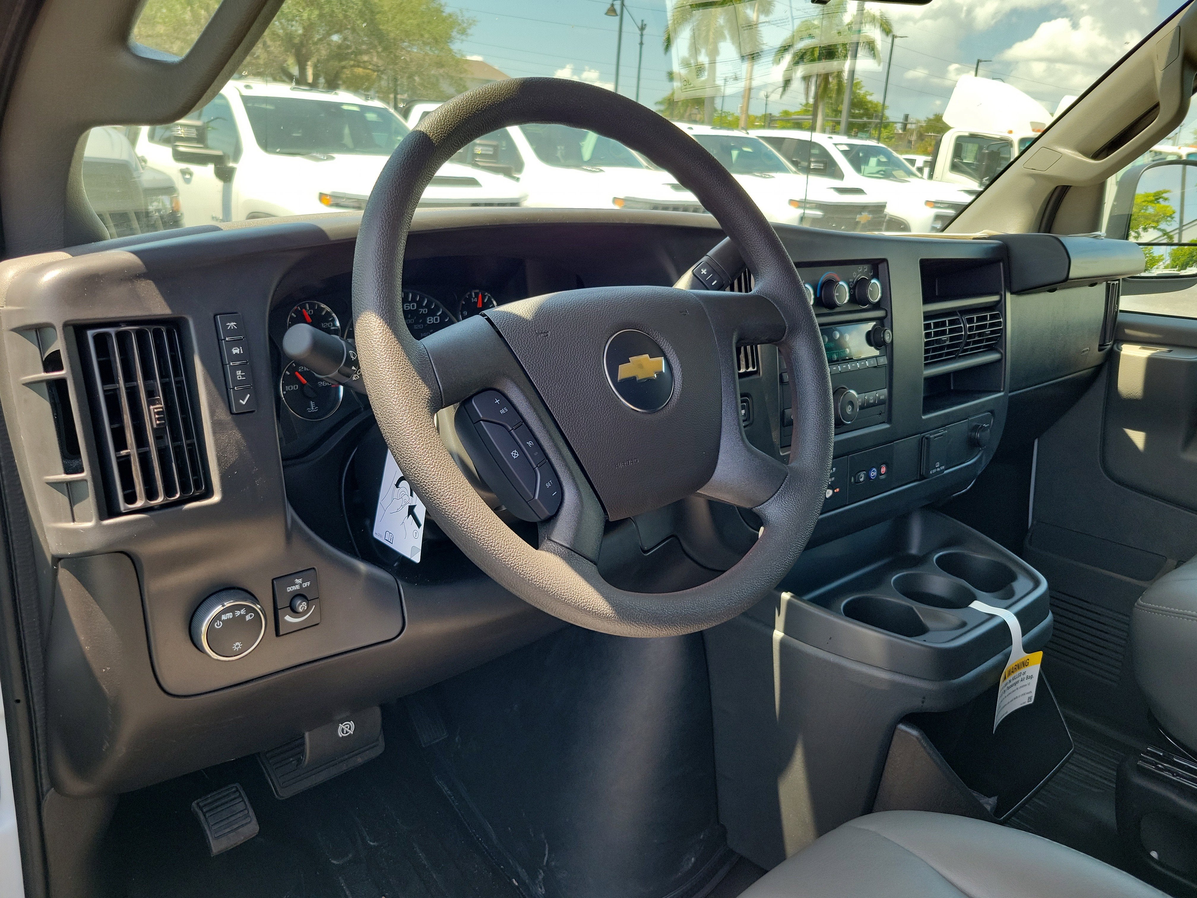 2025 Chevrolet Express Cargo 2500 WT