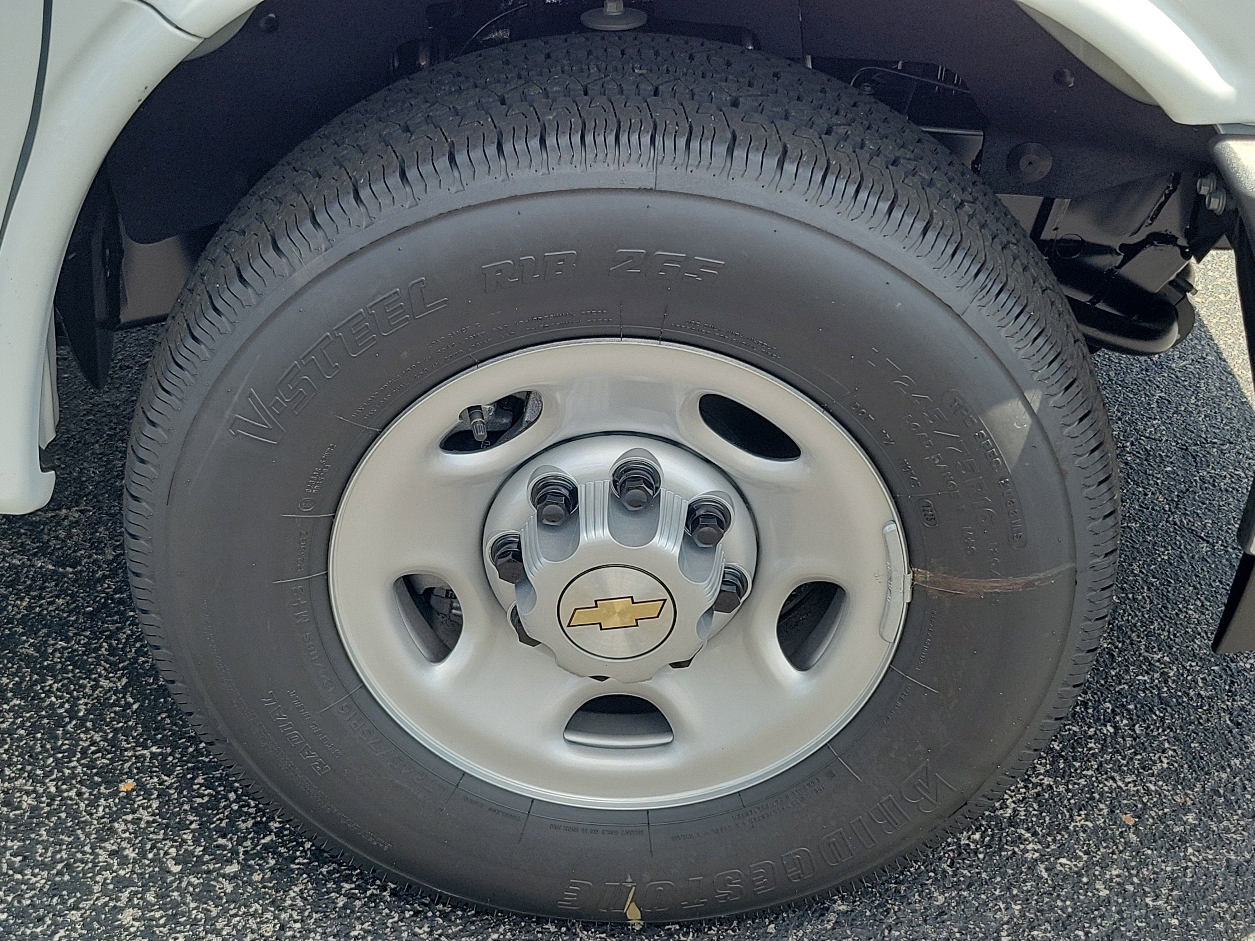 2025 Chevrolet Express Cargo 2500 WT