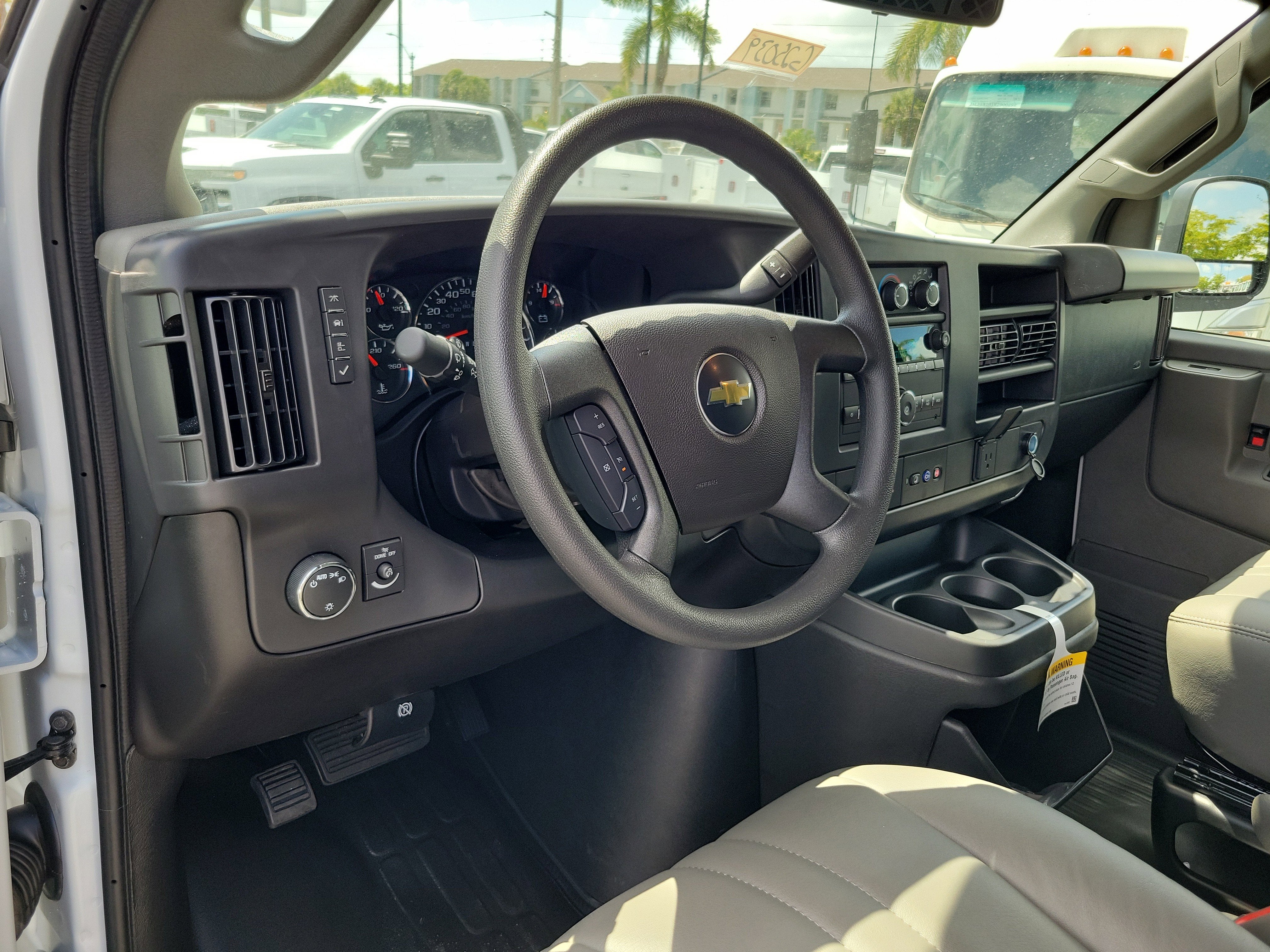 2025 Chevrolet Express Cargo 2500 WT