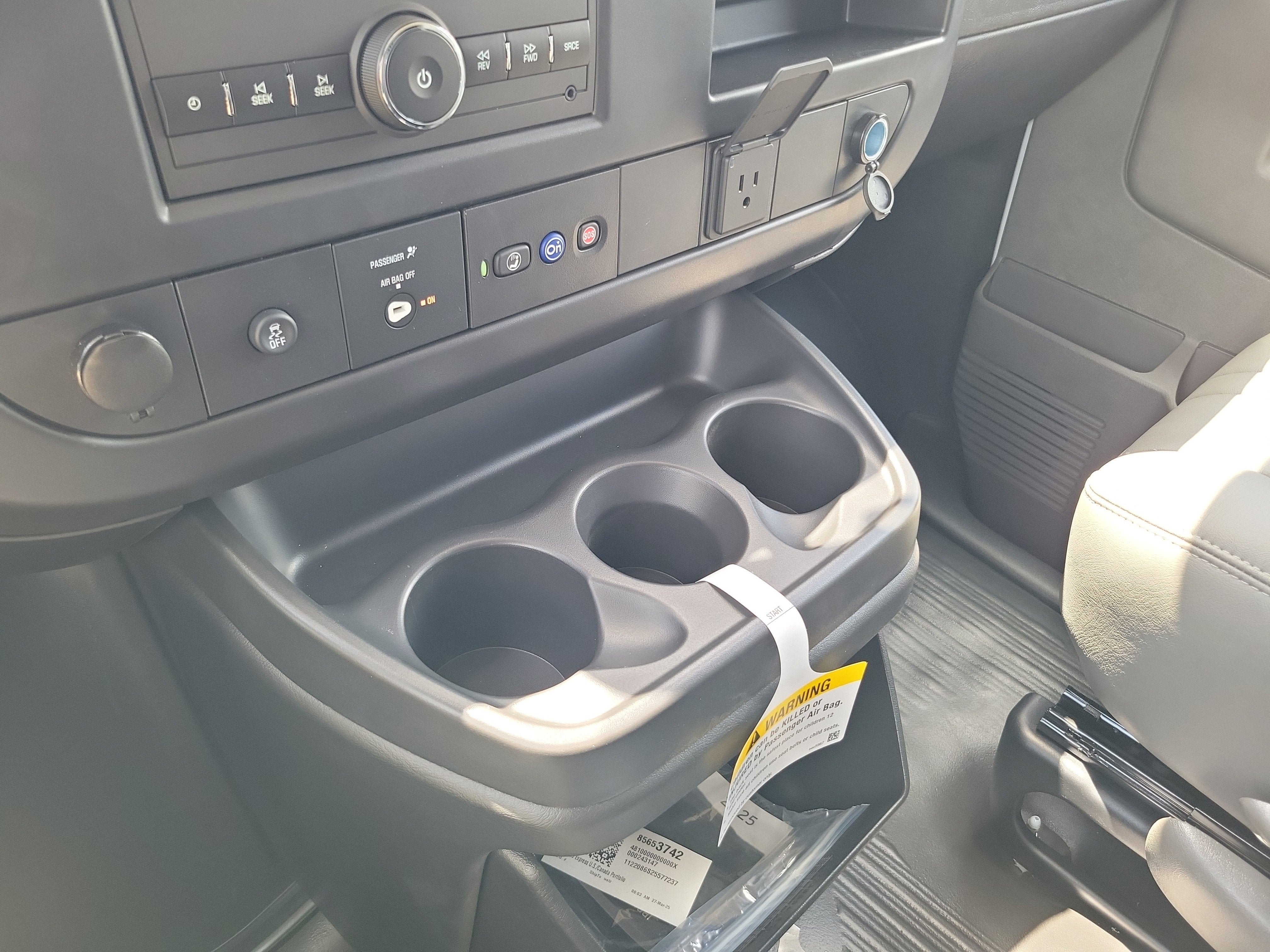 2025 Chevrolet Express Cargo 2500 WT