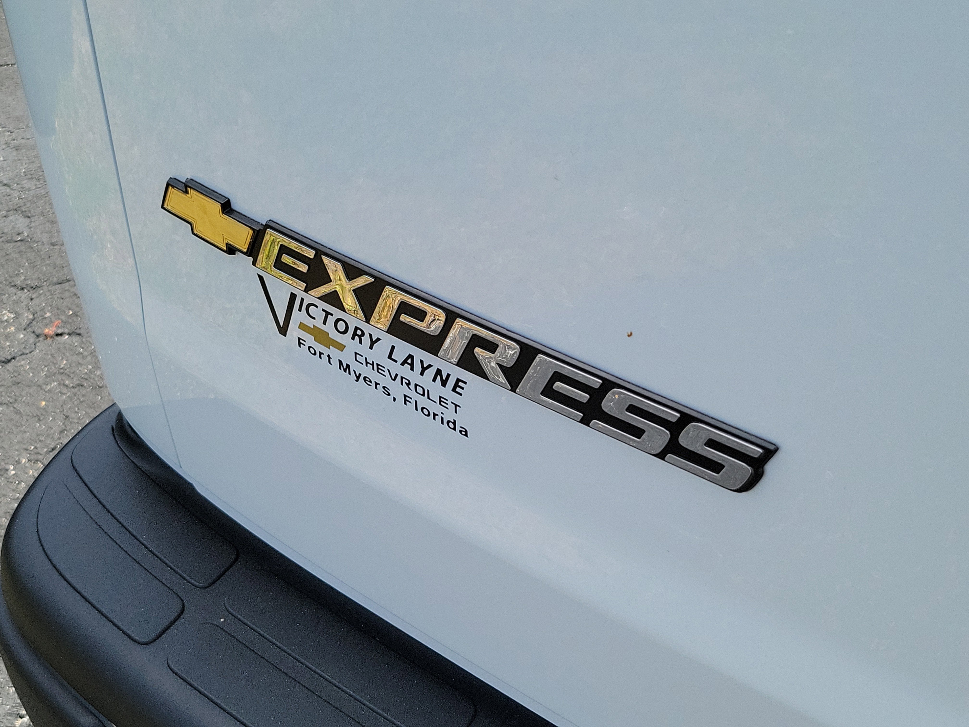 2025 Chevrolet Express Cargo 2500 WT