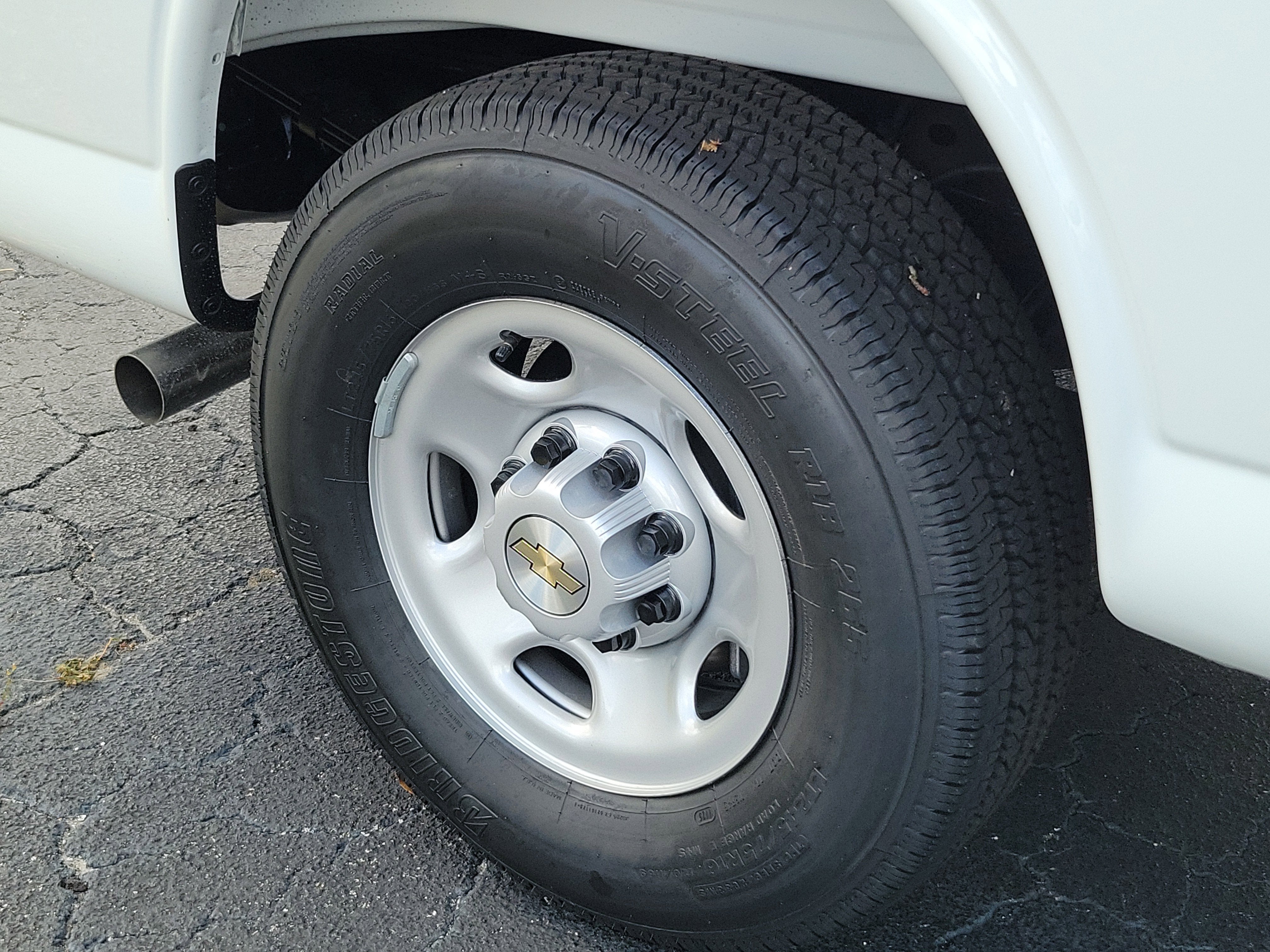 2025 Chevrolet Express Cargo 2500 WT