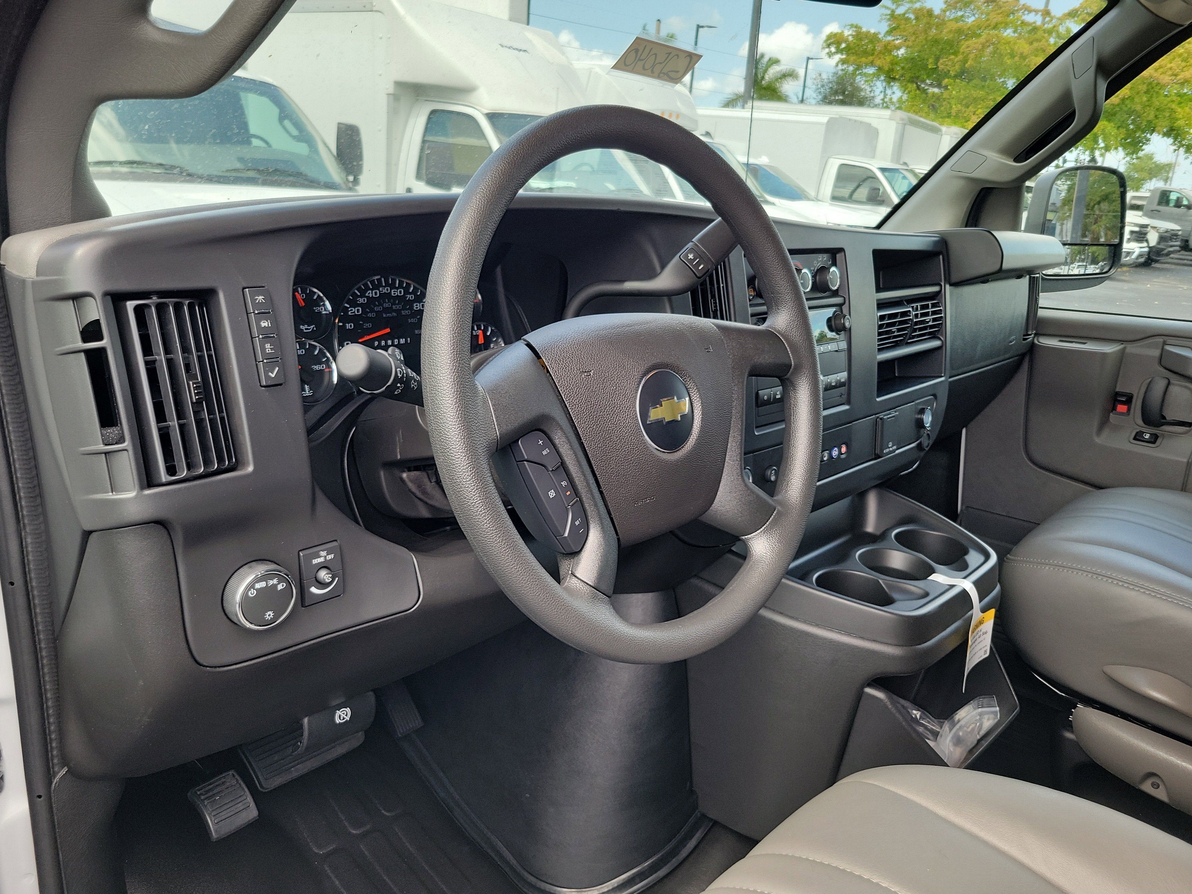 2025 Chevrolet Express Cargo 2500 WT