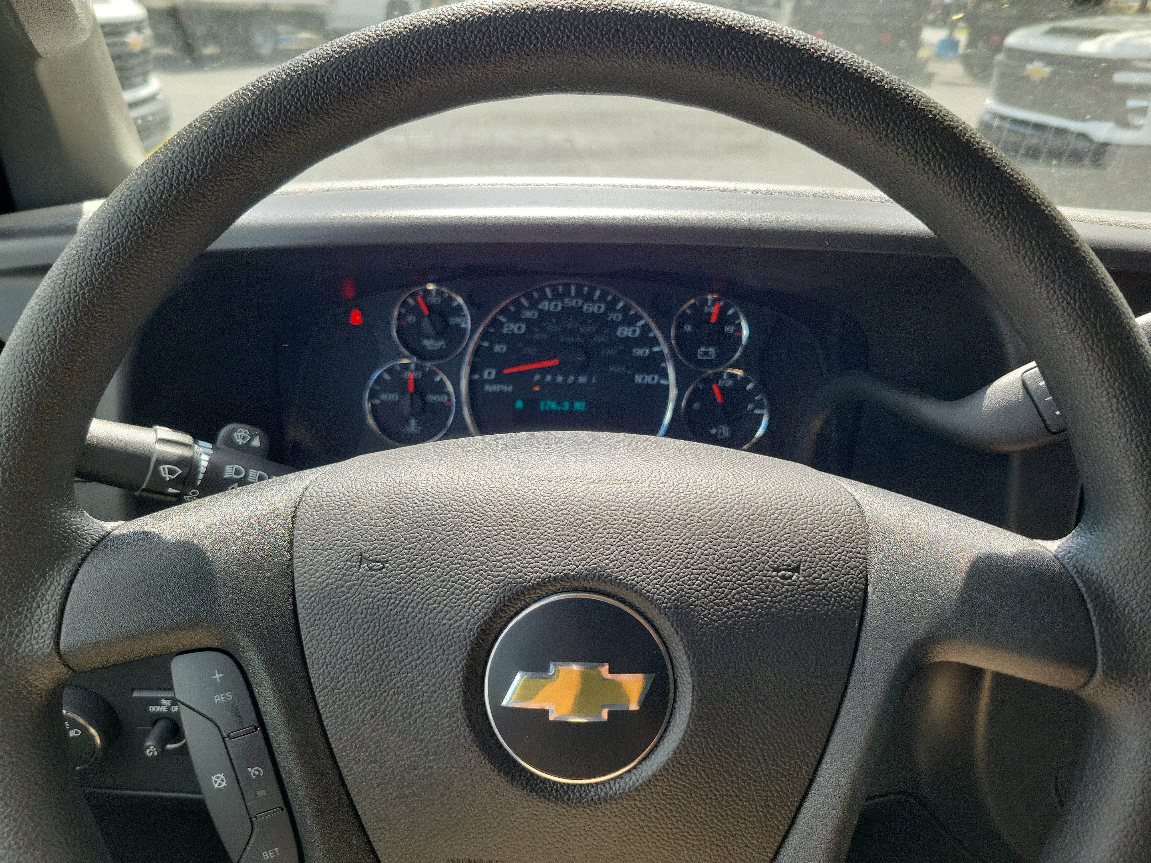 2025 Chevrolet Express Cargo 2500 WT